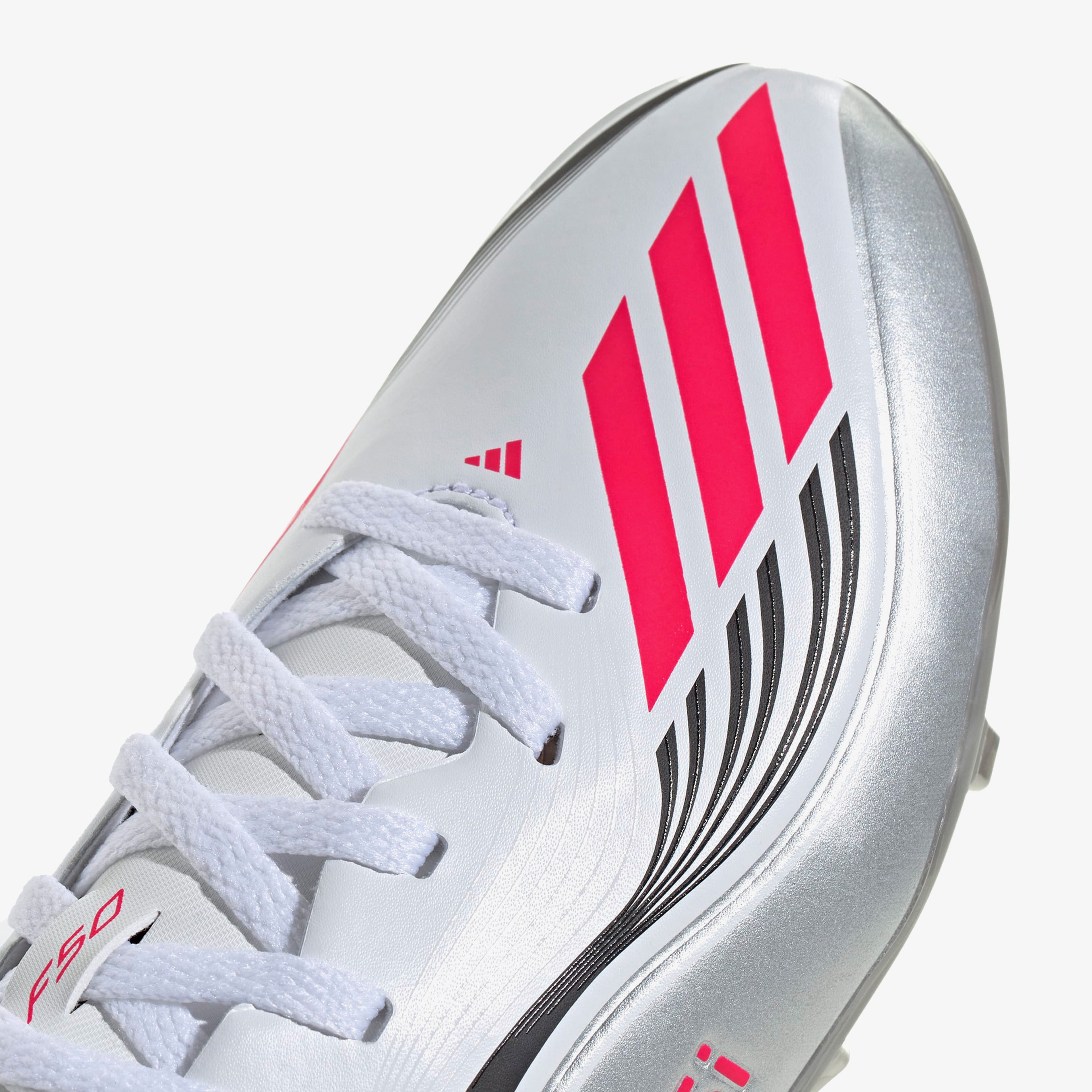 adidas F50 Messi League Firm-Multi Ground Çocuk Beyaz Çim Saha Kramponu