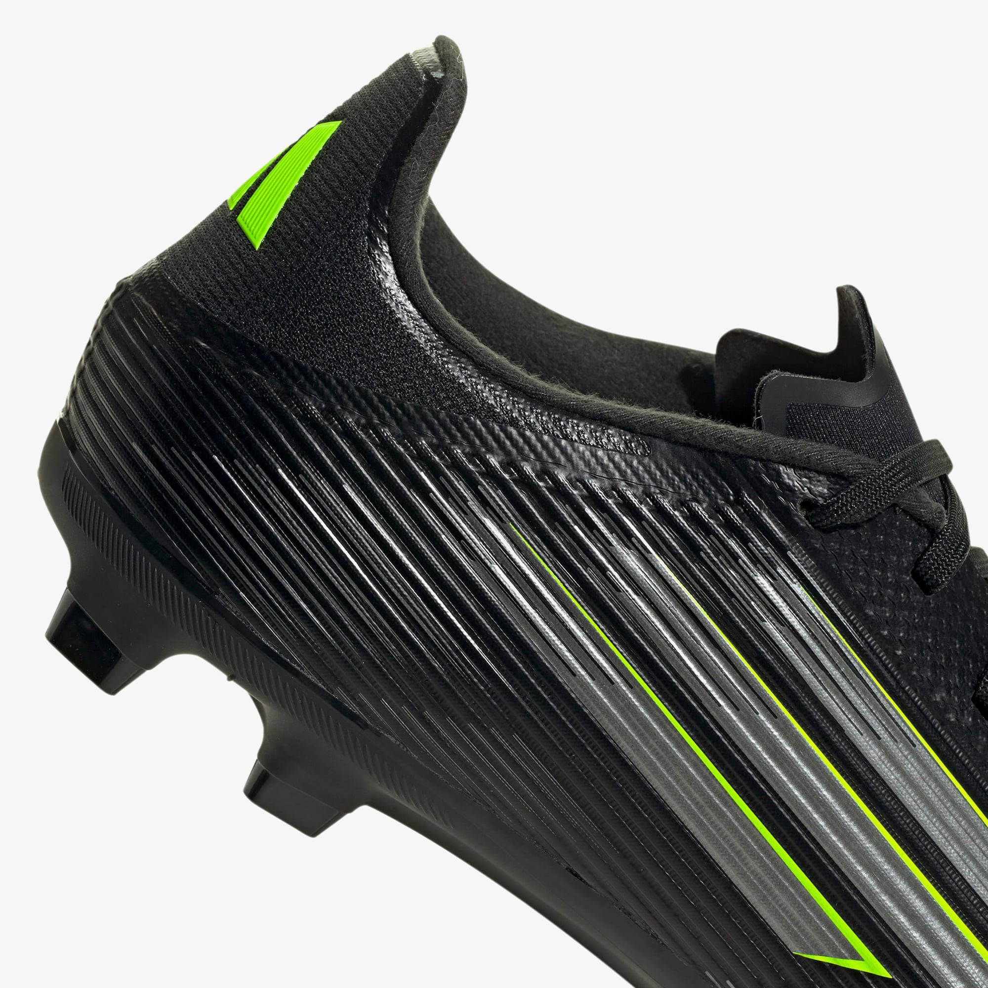 adidas F50 League Firm-Multi Ground Erkek Siyah Çim Saha Kramponu