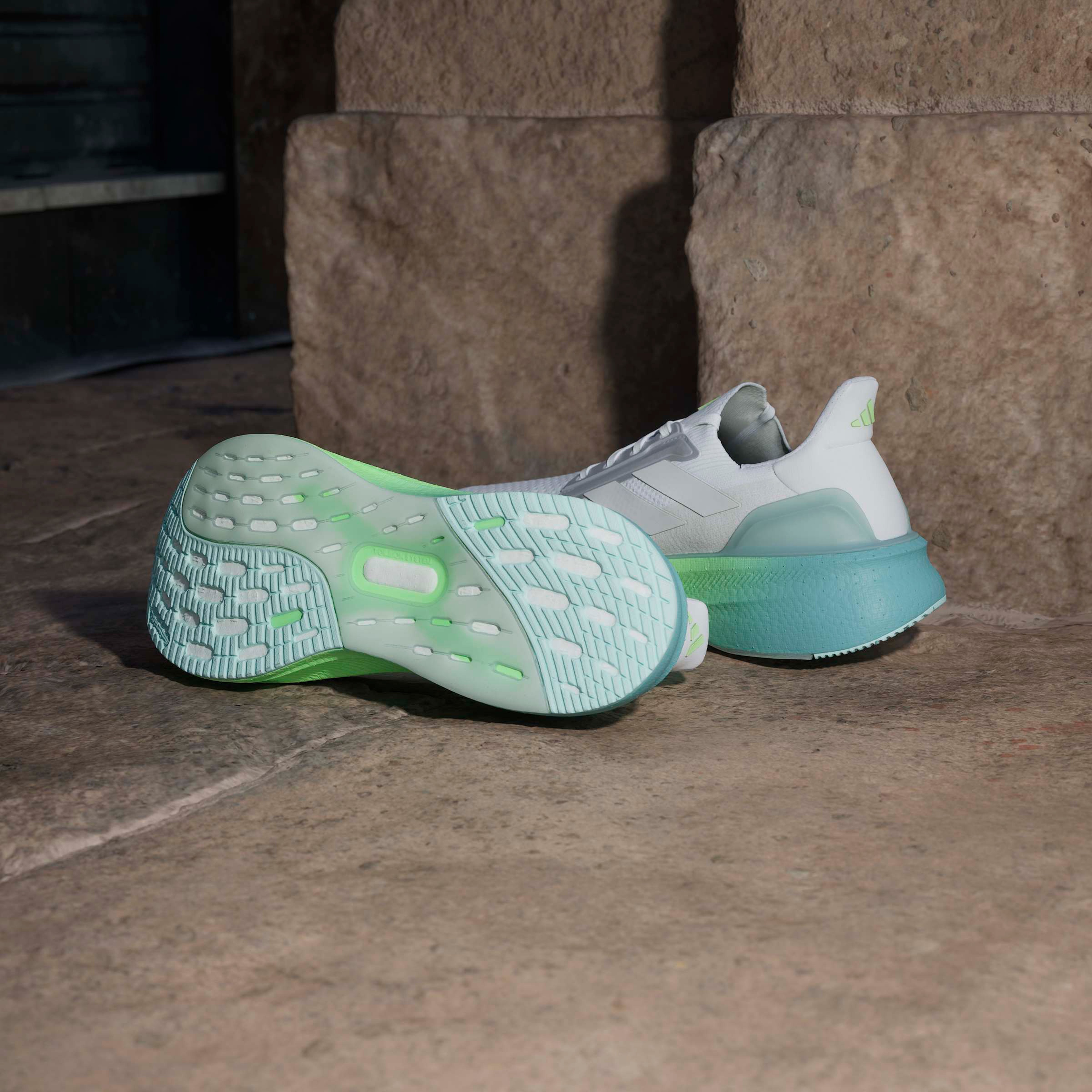 adidas Ultraboost 5X Erkek Beyaz Koşu Ayakkabısı