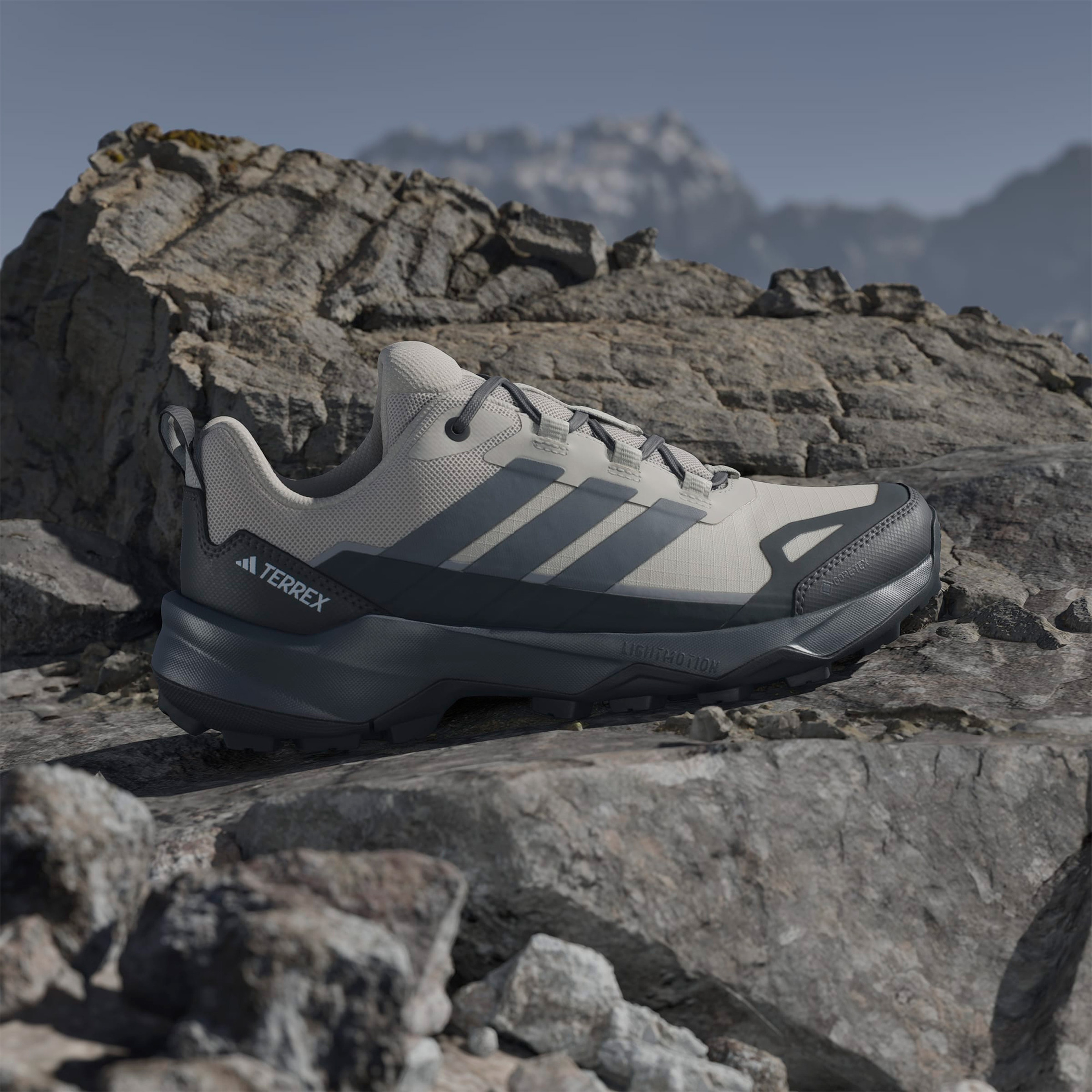 adidas Terrex Skychaser Ax5 Gore-Tex Kadın Bej Yürüyüş Ayakkabısı