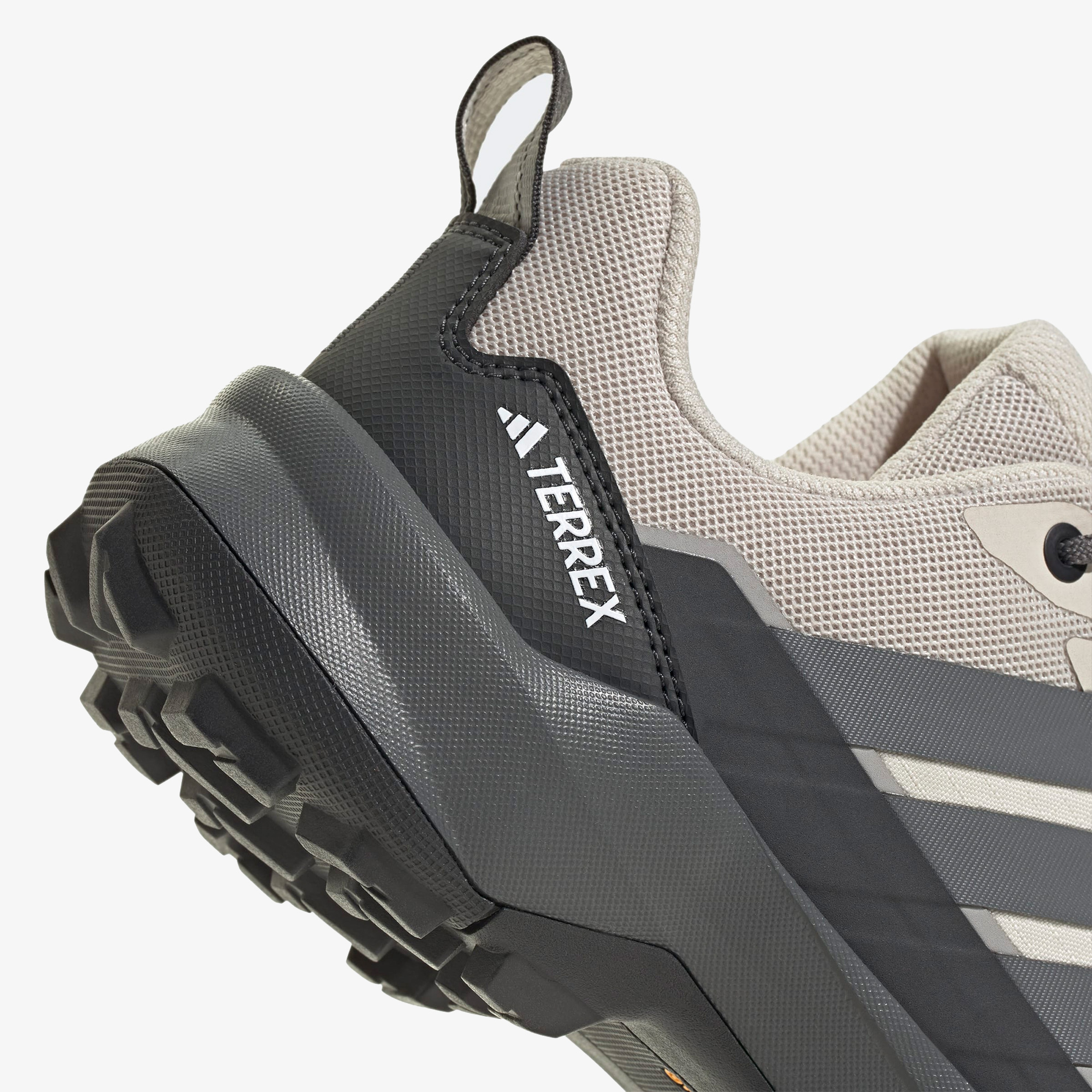 adidas Terrex Skychaser Ax5 Gore-Tex Kadın Bej Yürüyüş