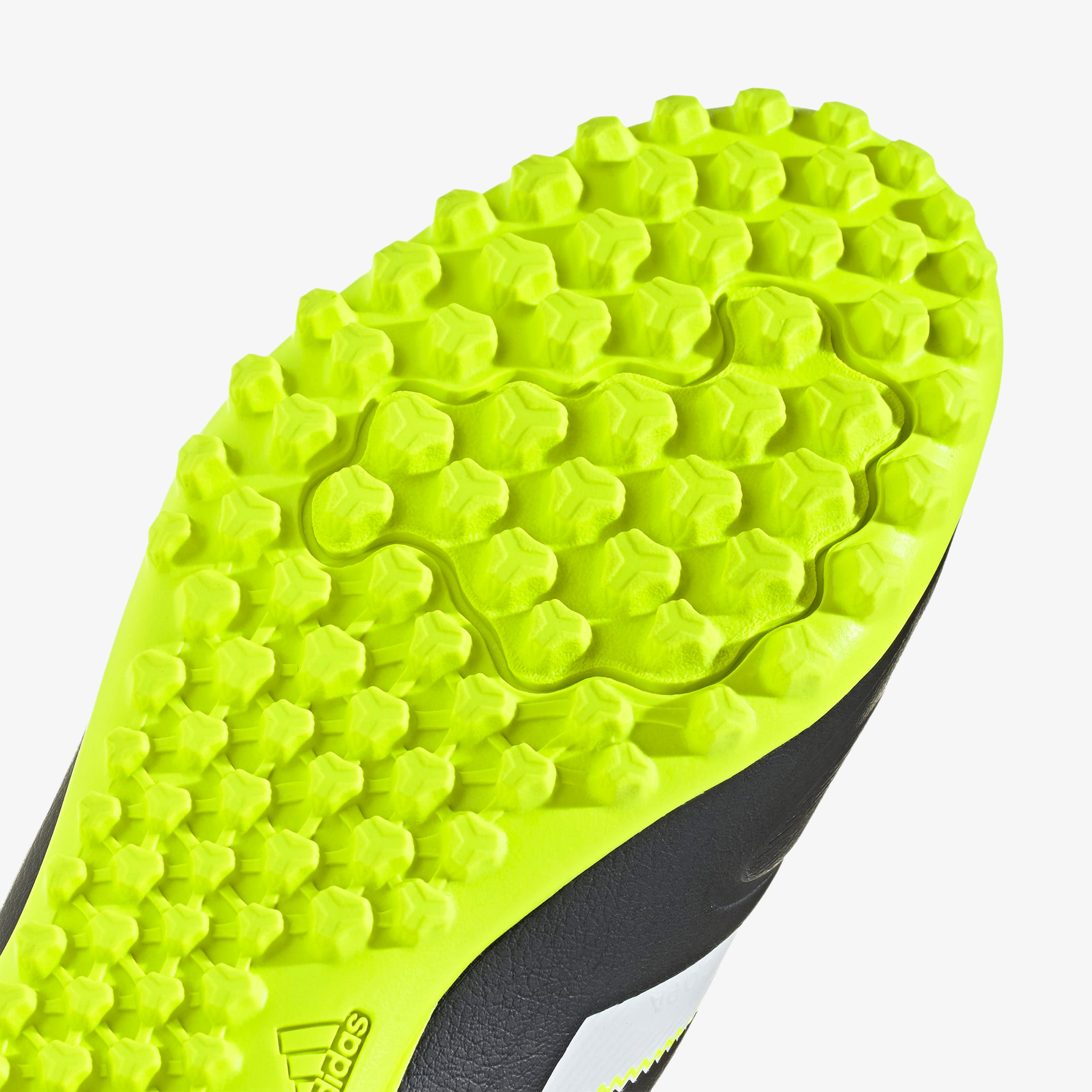 adidas Copa Pure 3 Club Erkek Siyah Halı Saha Kramponu