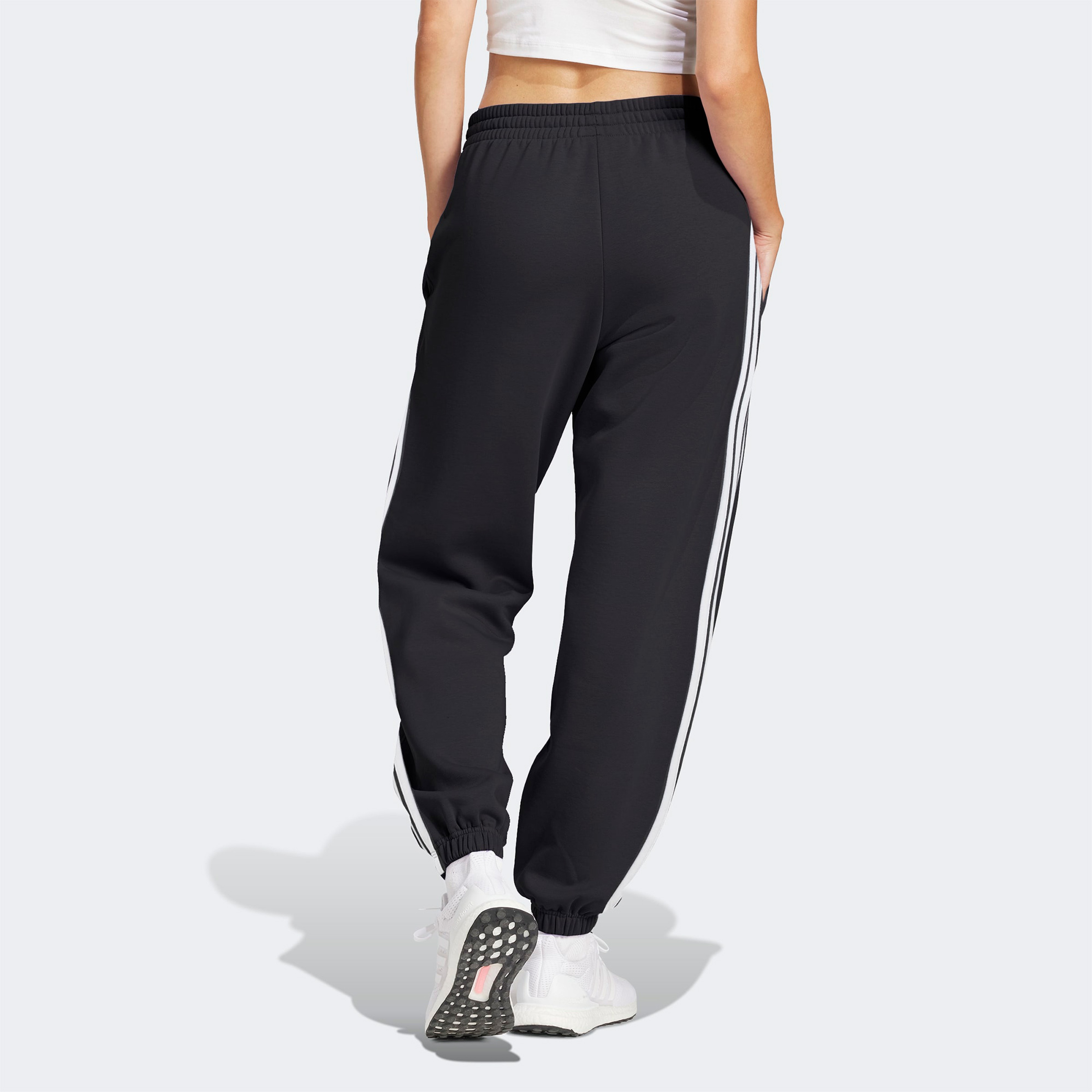 adidas Essentials 3 Stripes French Terry Cuffed Kadın Siyah Eşofman Altı
