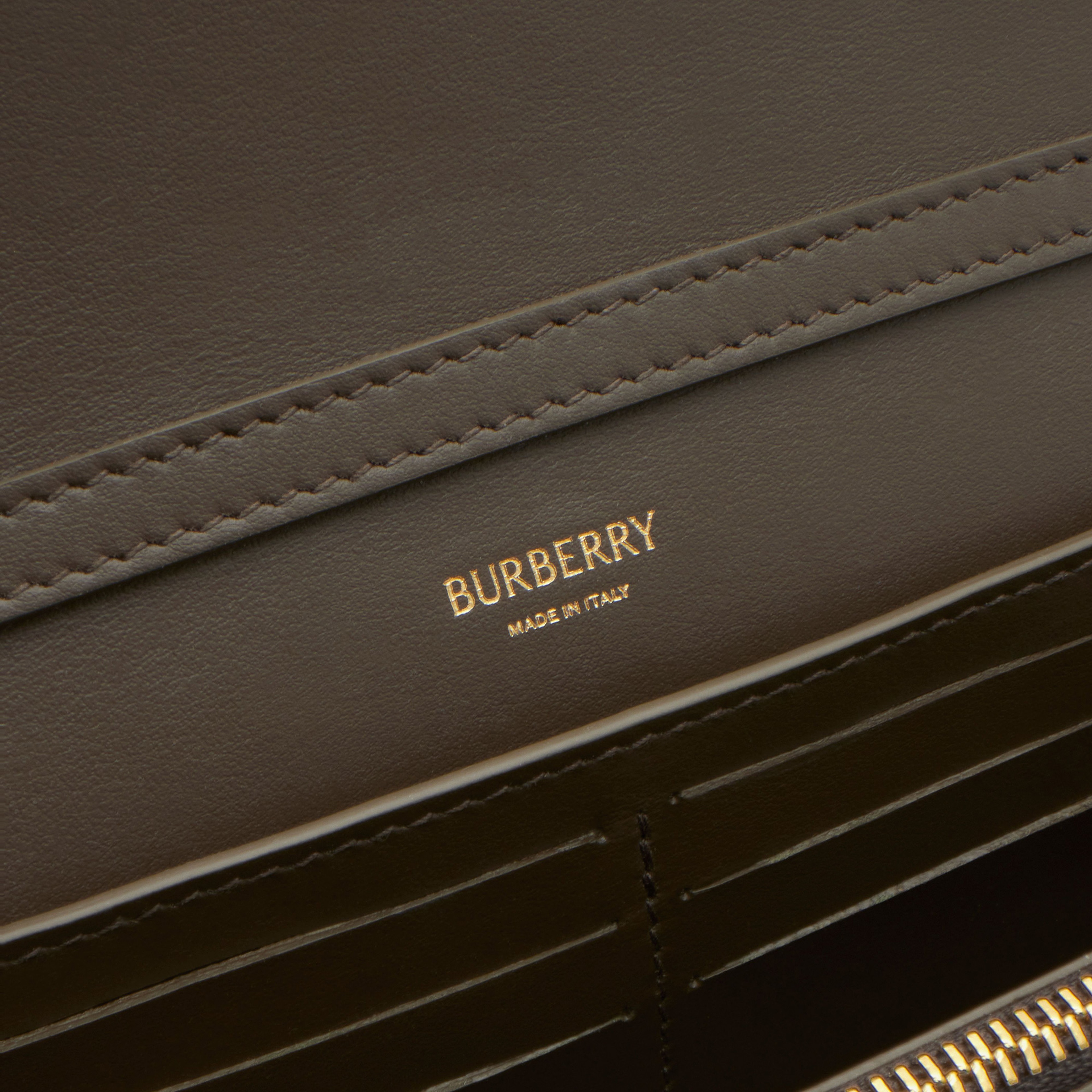 Burberry Hannah Chain Strap Kadın Haki El Çantası