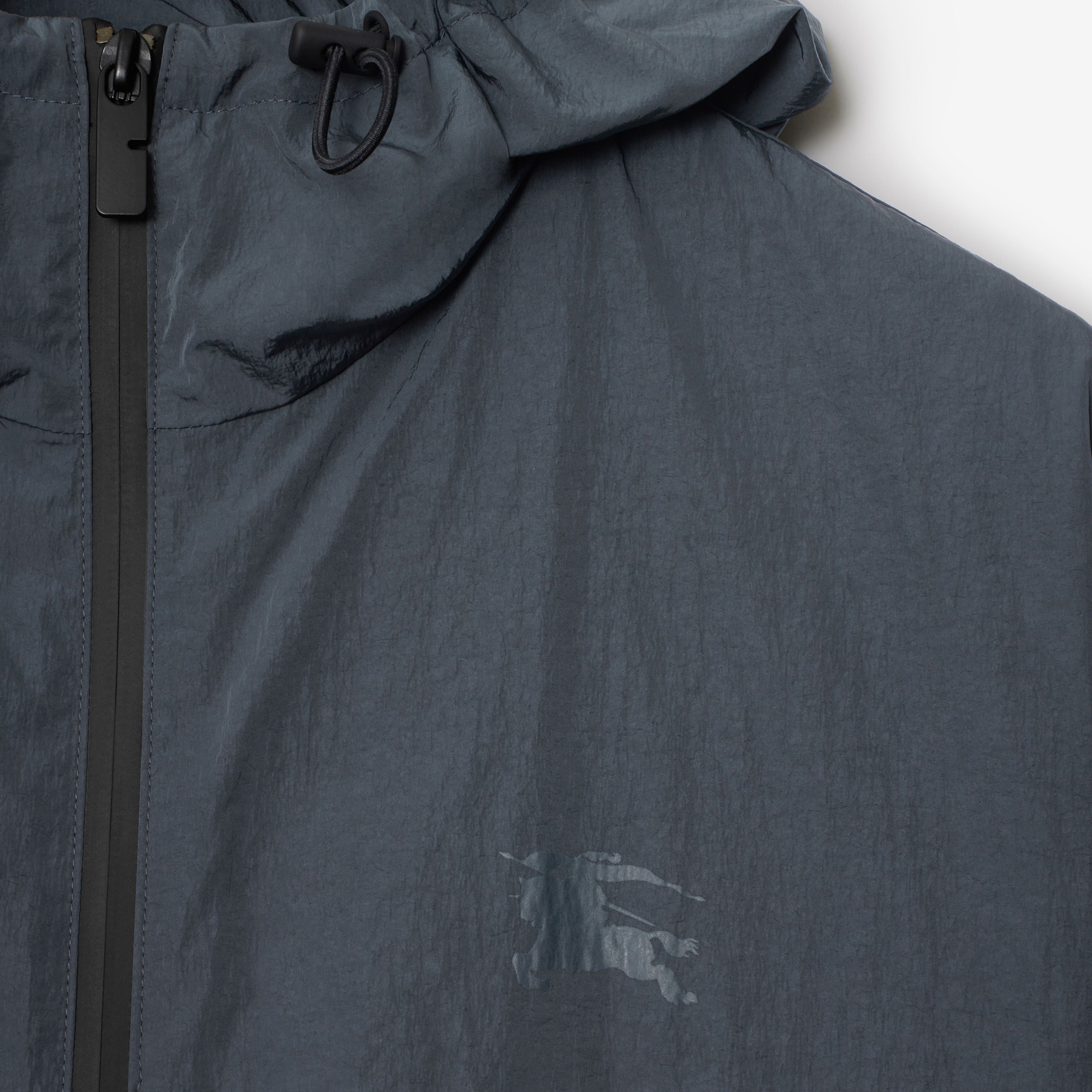 Burberry Tec Badge Nylon Erkek Gri Mont