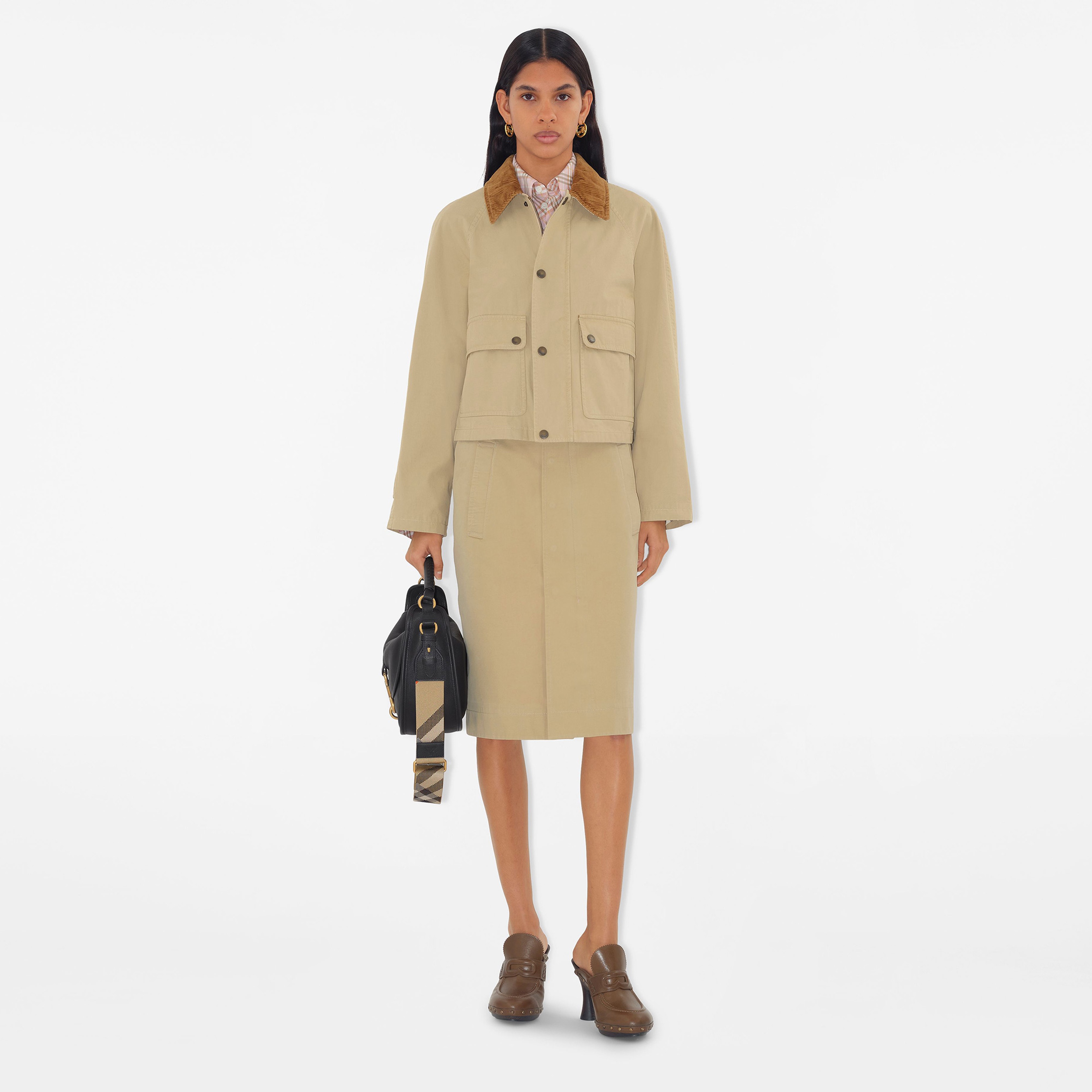 Burberry Tec Kadın Bej Mont