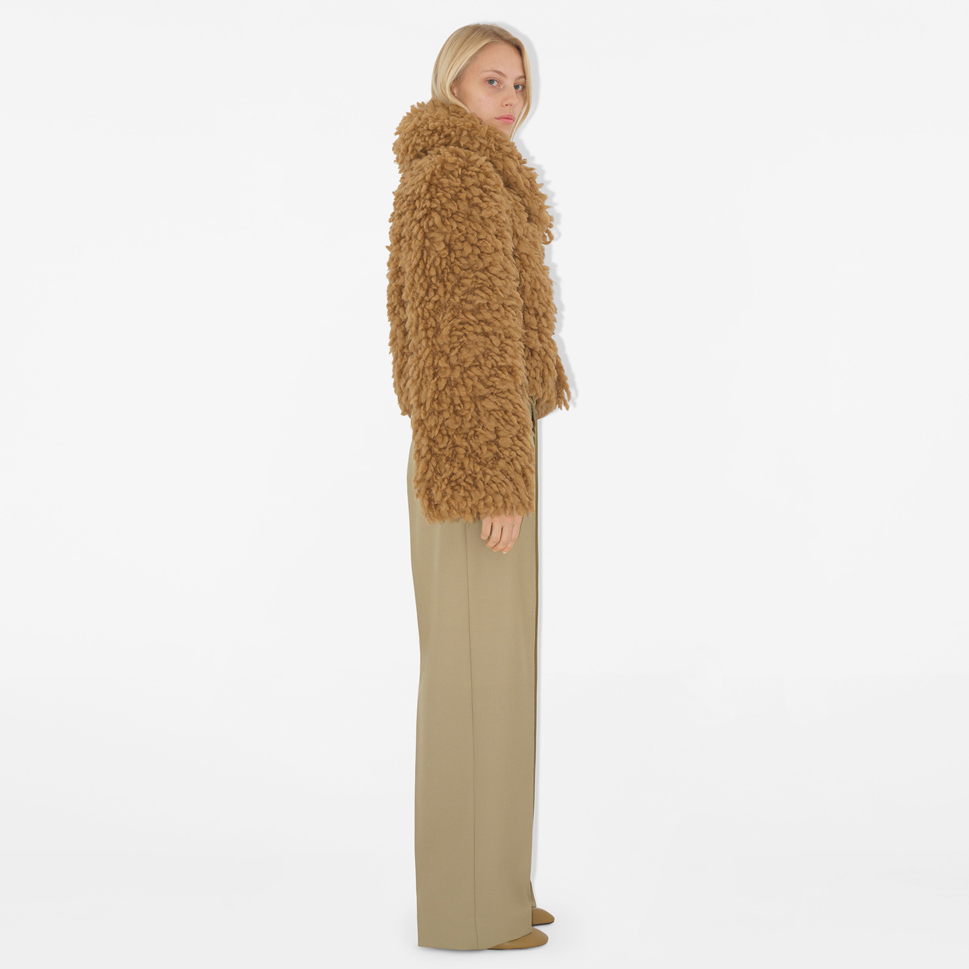 Burberry Giu Cropped Wool Blend Fringe Kadın Bej Mont