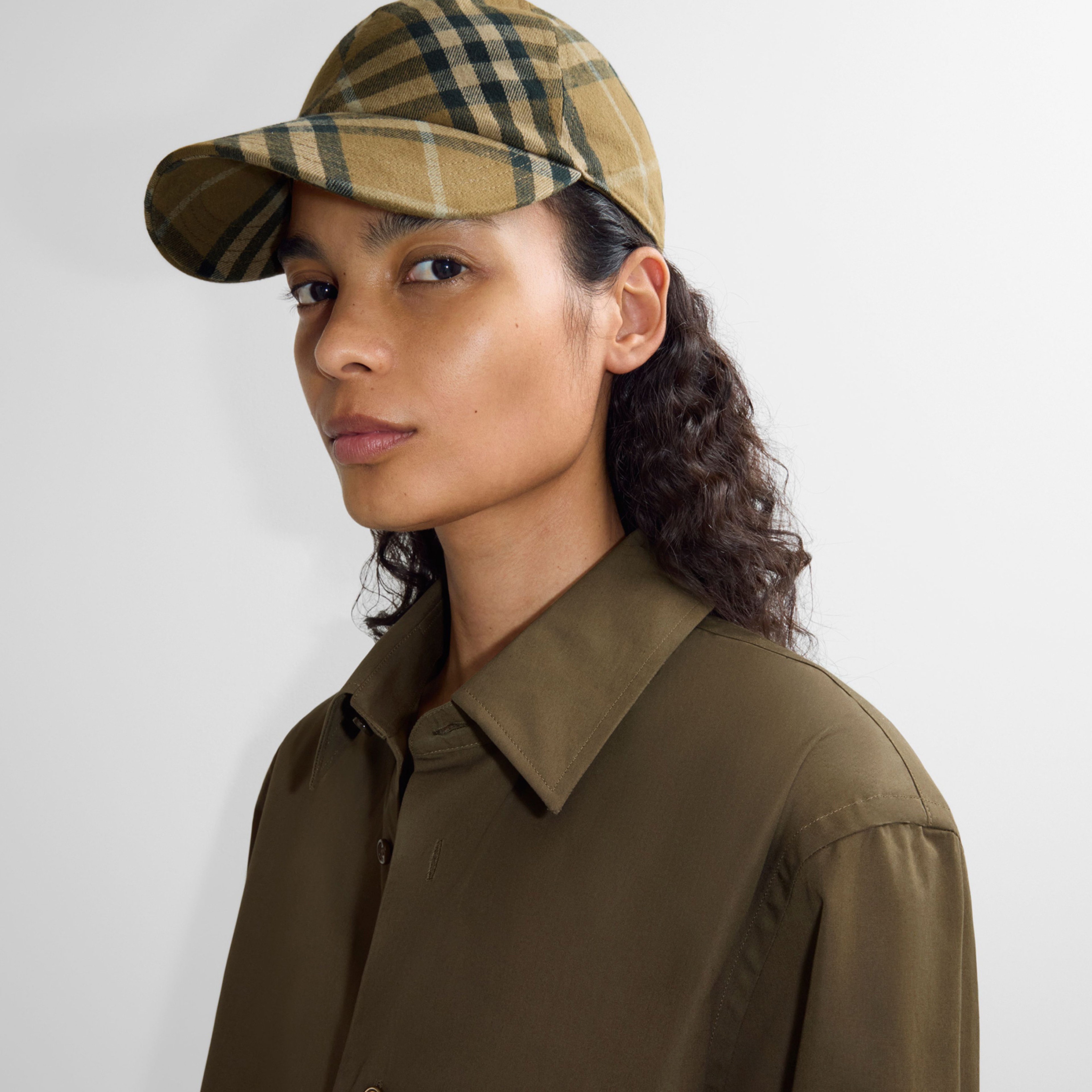 Burberry Check Pamuklu Baseball Erkek Haki Şapka