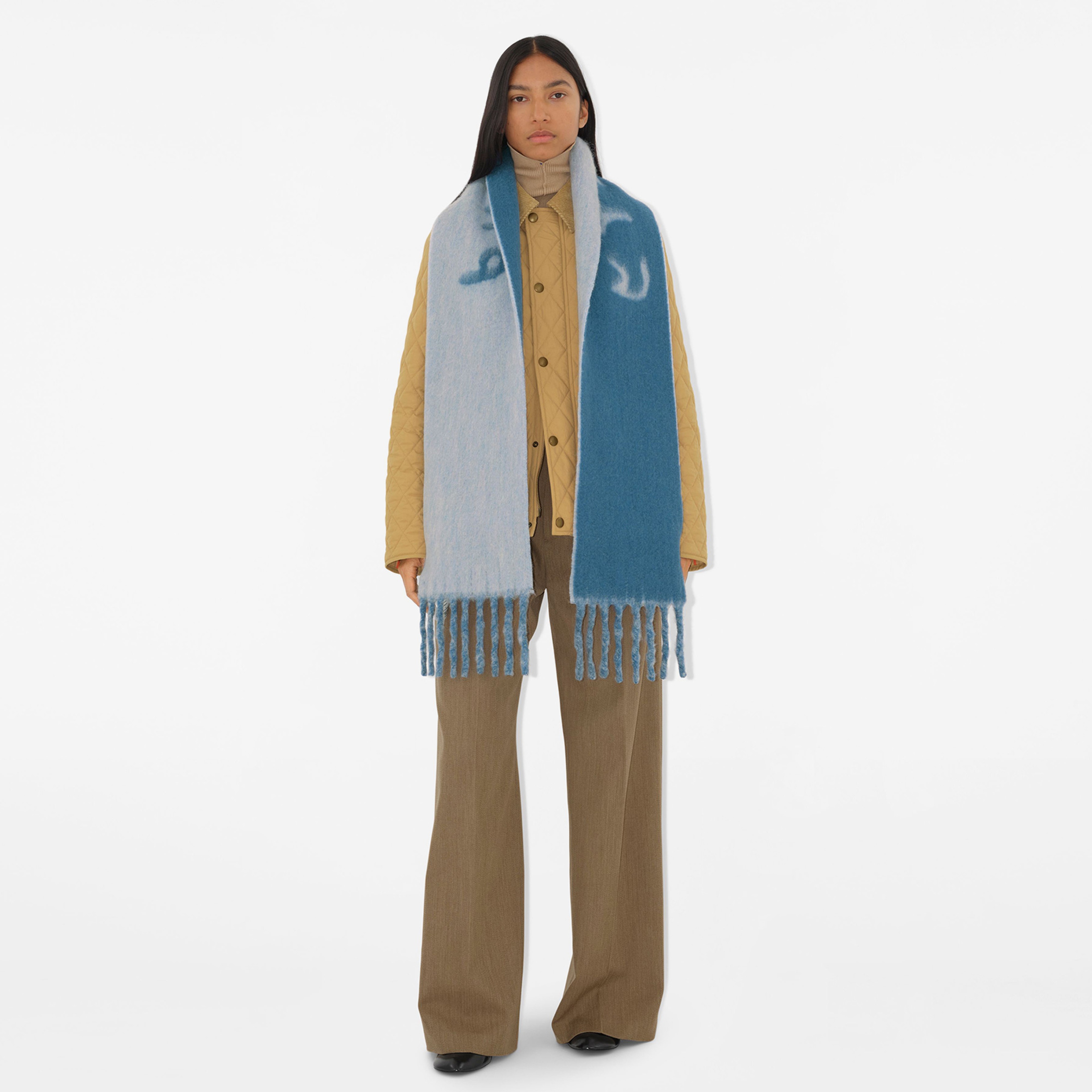 Burberry Reversible Logo Alpaca Yün Blend Kadın Mavi Atkı