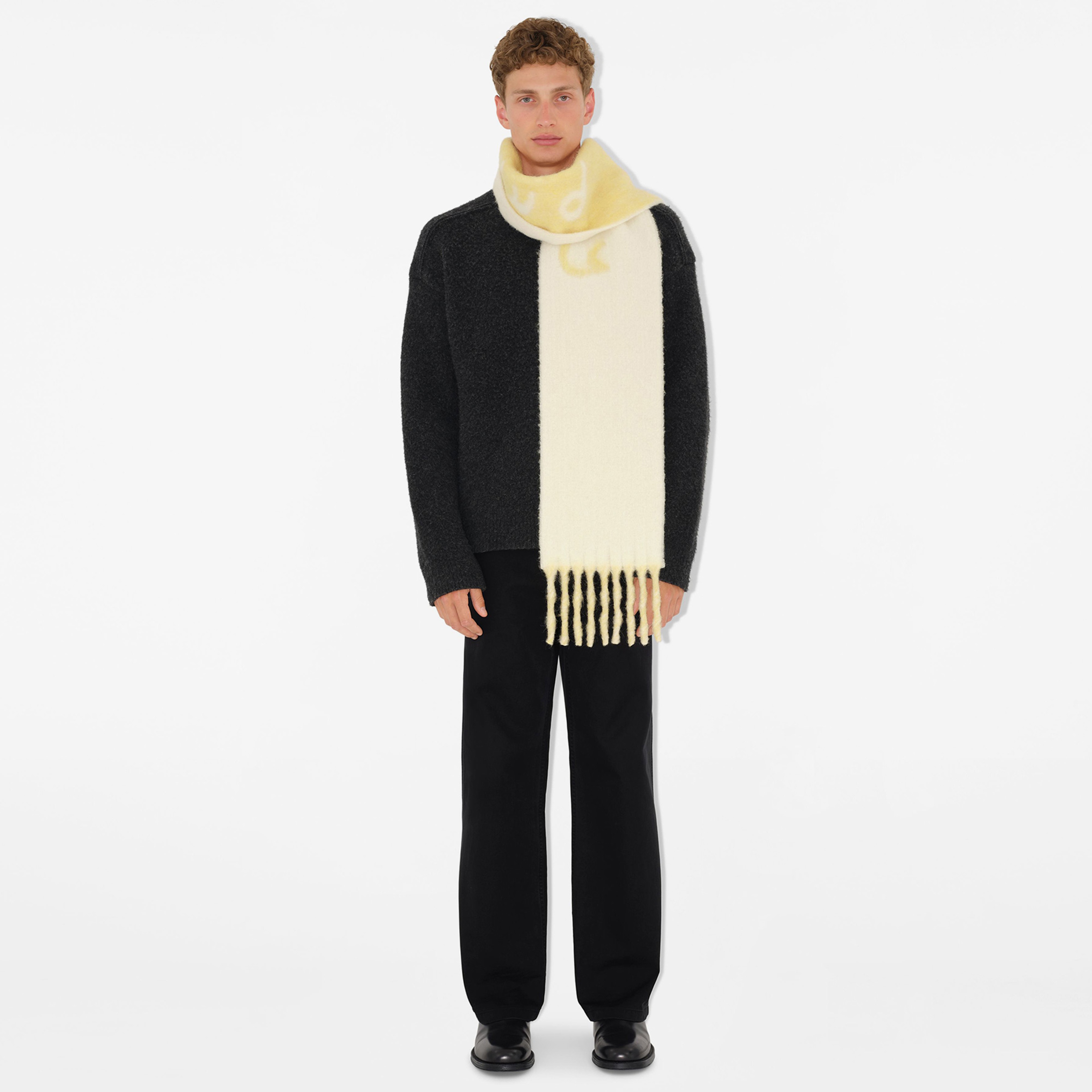 Burberry Reversible Logo Alpaca Yün Blend Kadın Bej
