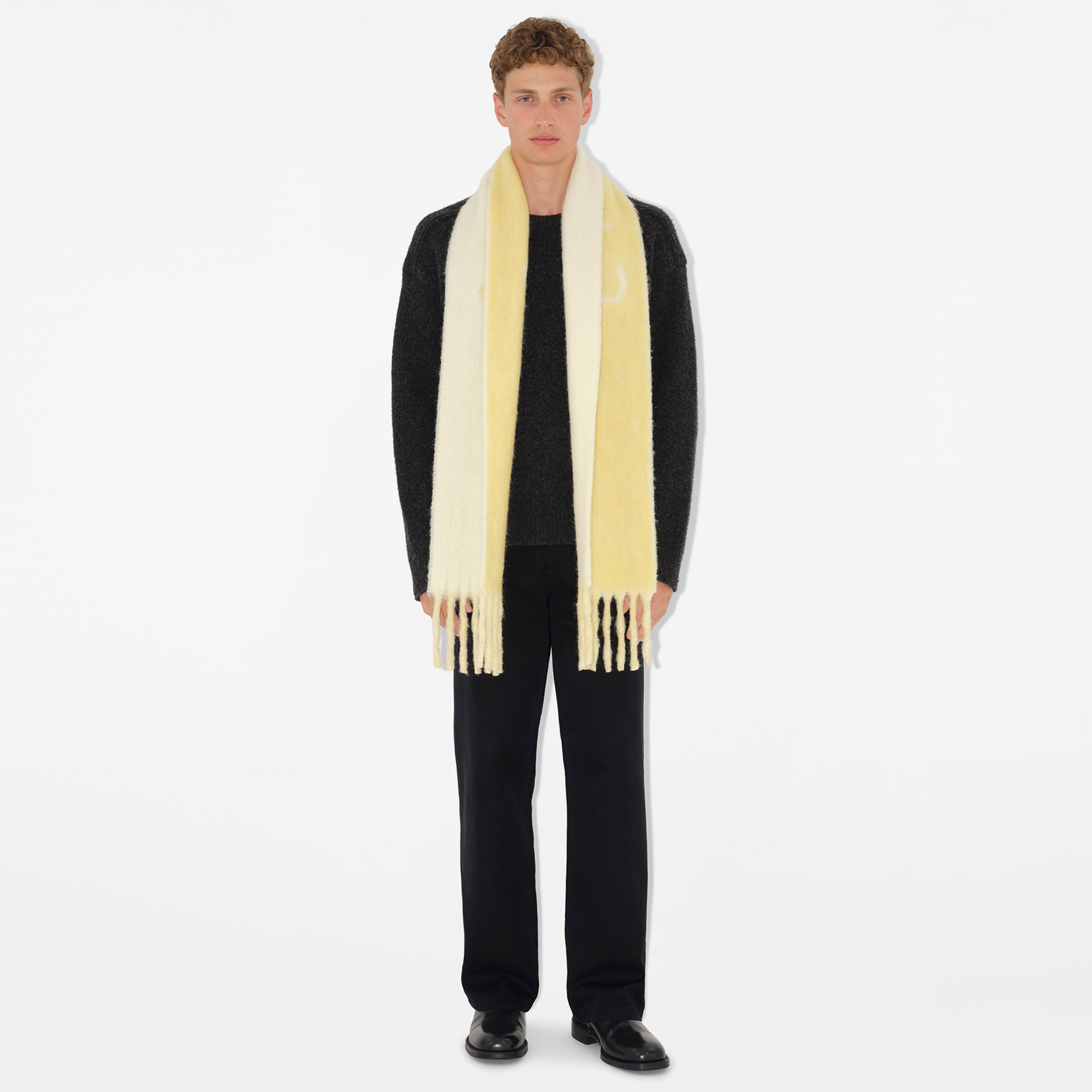 Burberry Reversible Logo Alpaca Yün Blend Kadın Bej