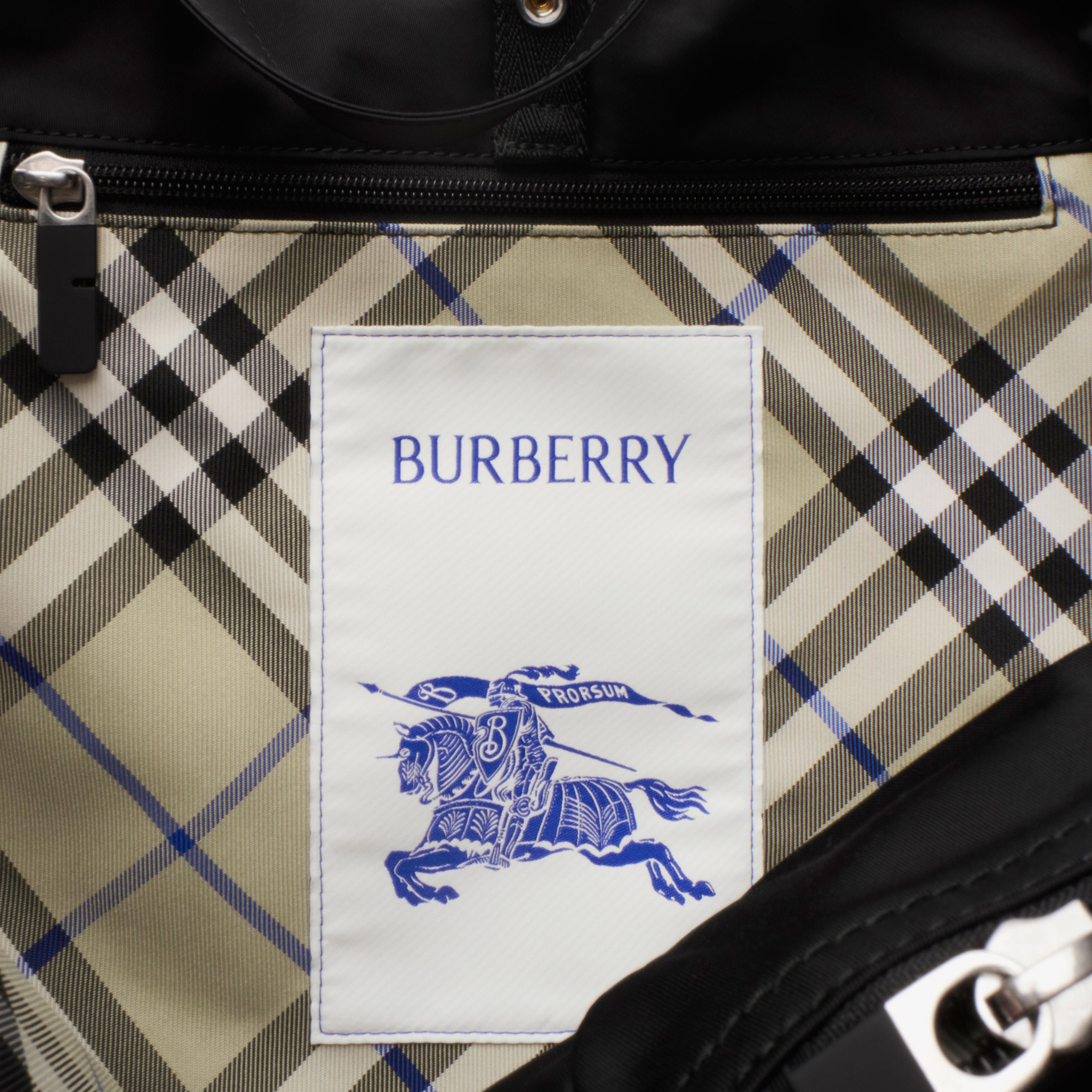 Burberry Shield Field Erkek Siyah El Çantası