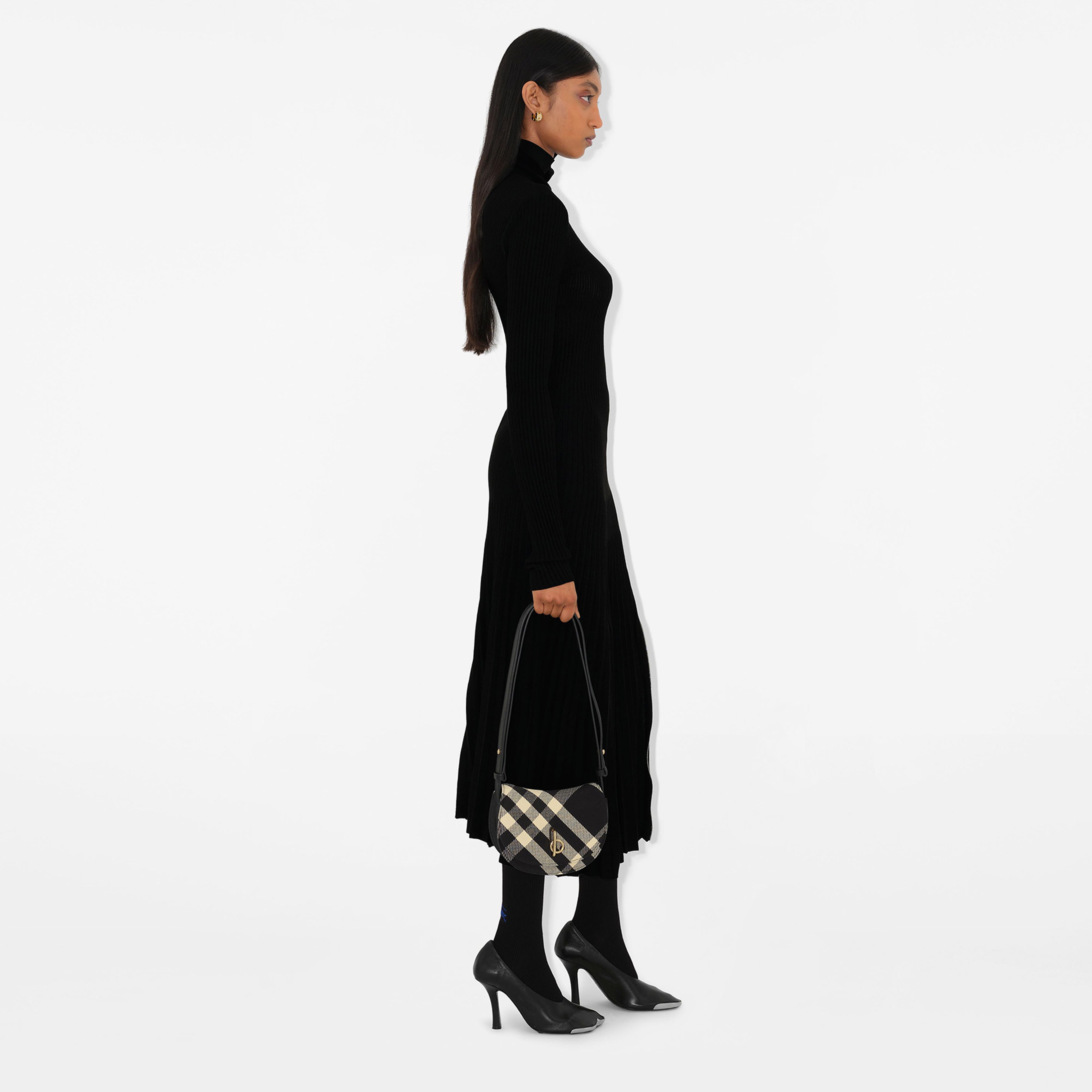 Burberry Mini Rocking Horse Kadın Siyah Omuz Çantası