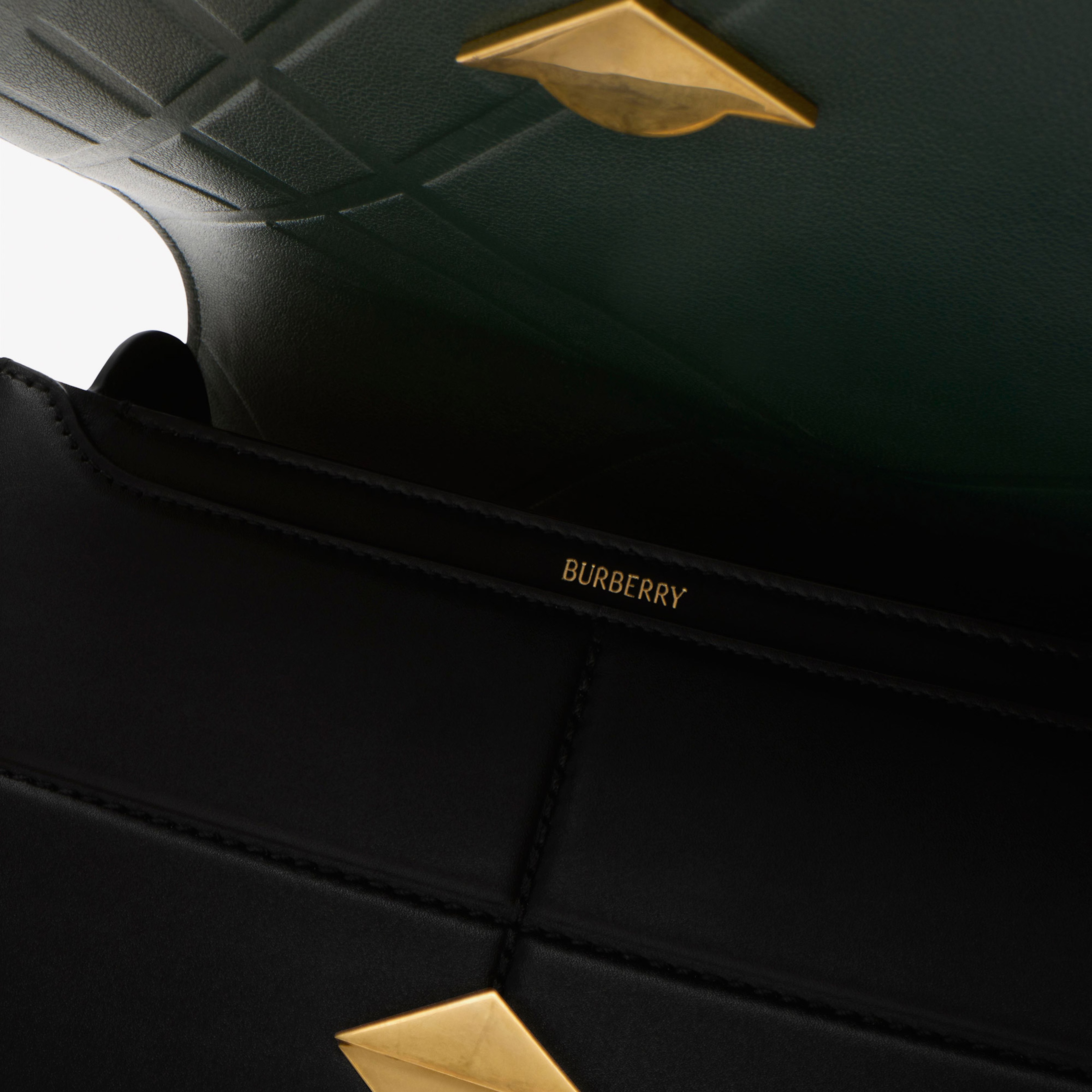 Burberry Snip Kadın Siyah Omuz Çantası