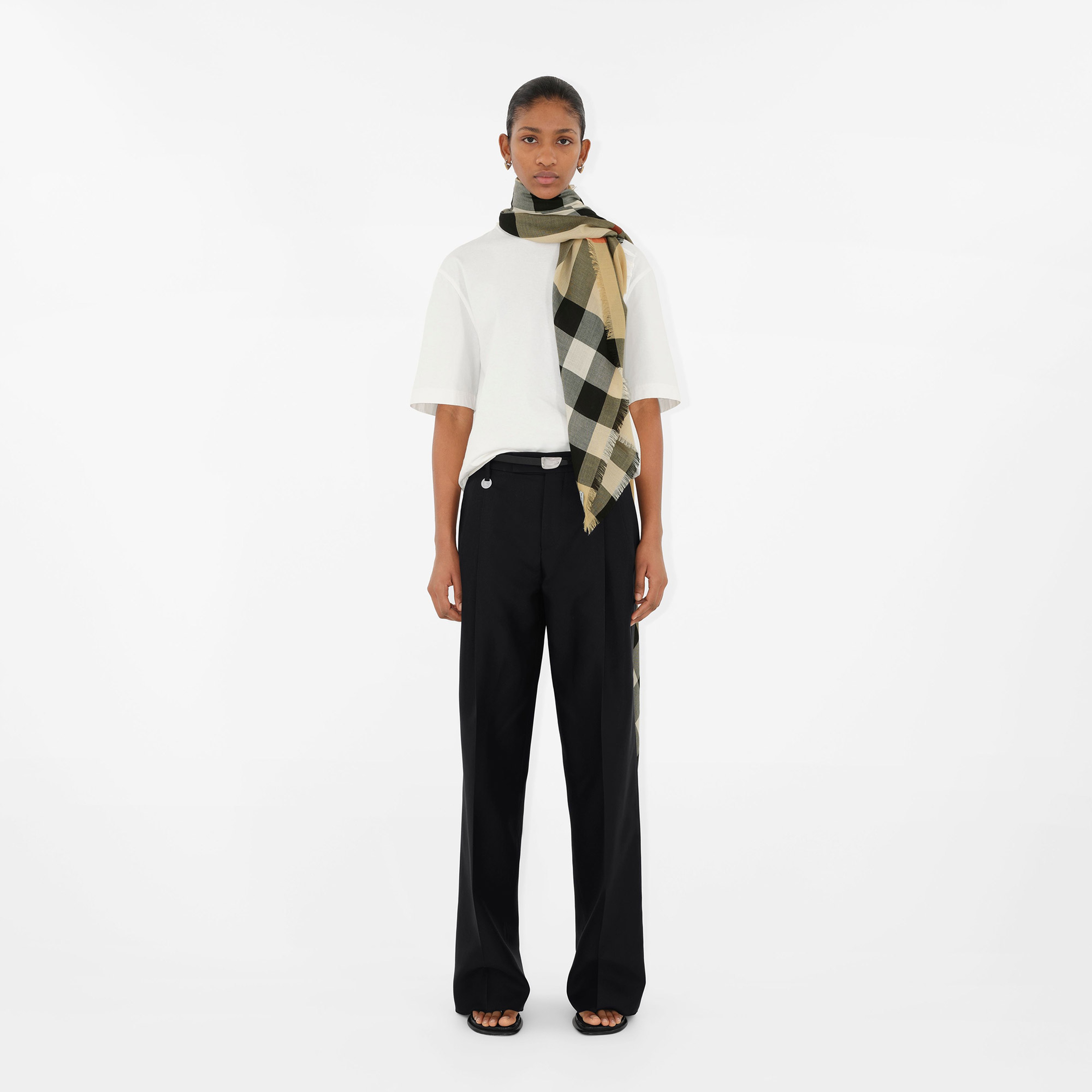 Burberry Check Kaşmir İpek Kadın Bej Atkı