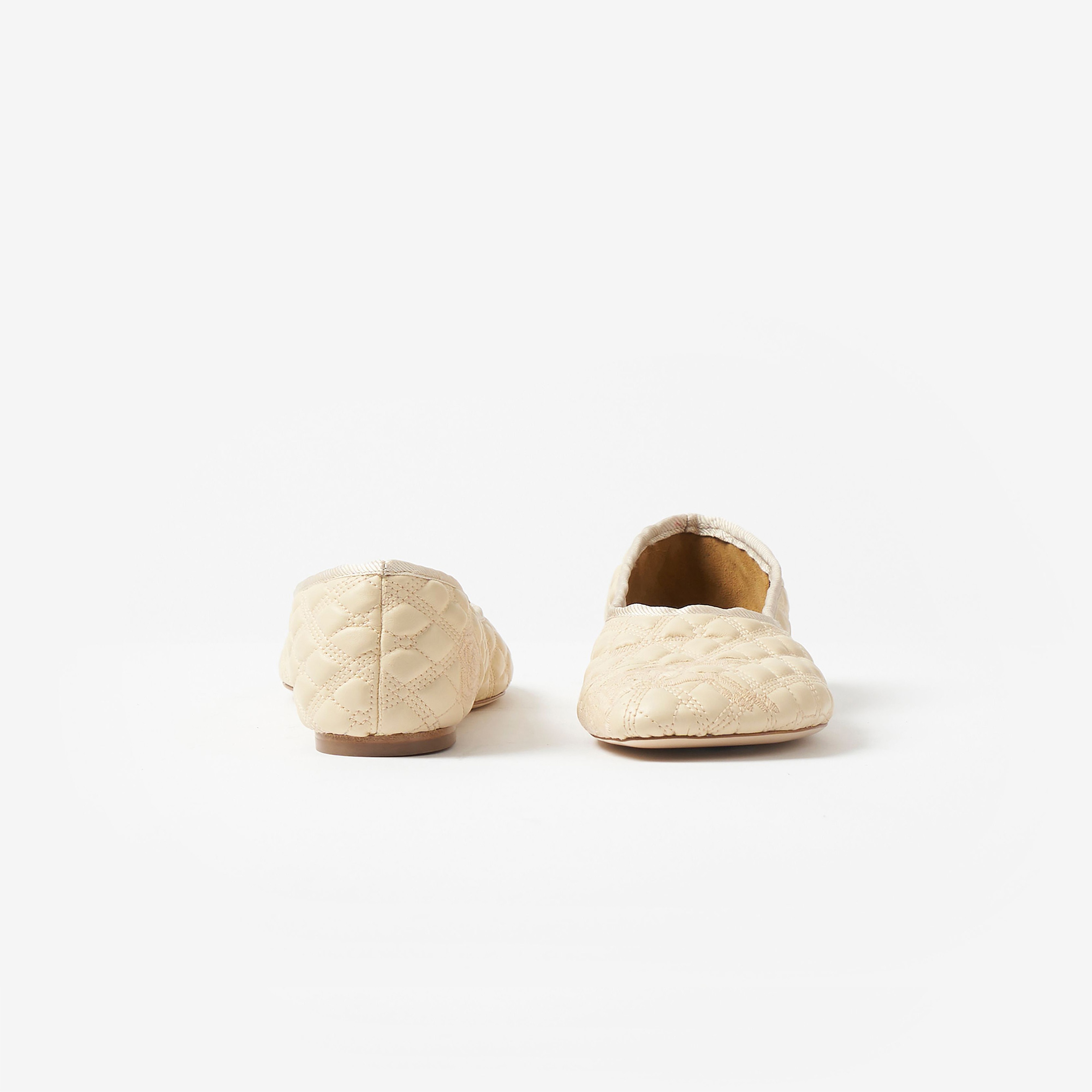 Burberry Leather Sadler Kadın Krem Rengi Babet