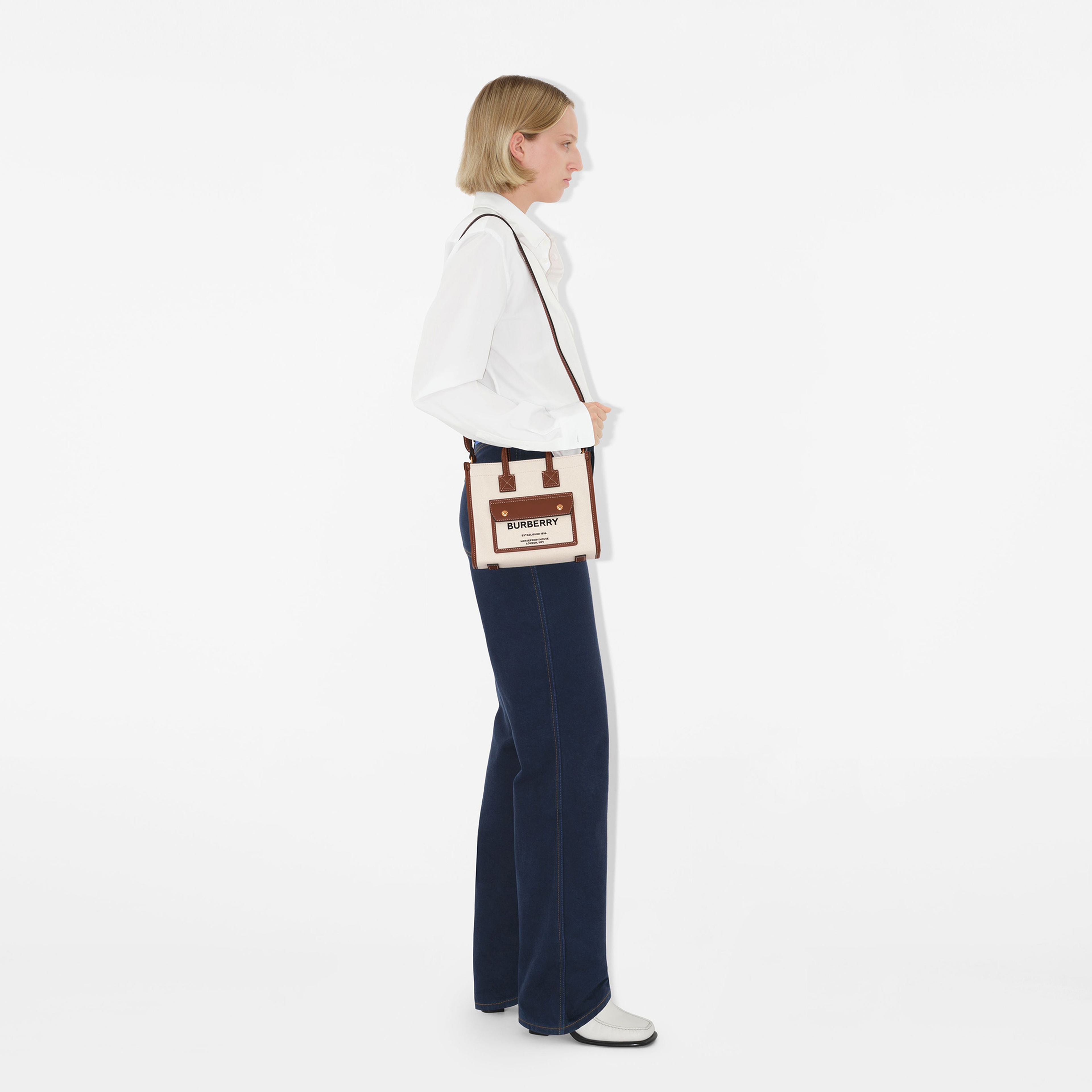 Burberry Mini Freya Kadın Krem Rengi El Çantası