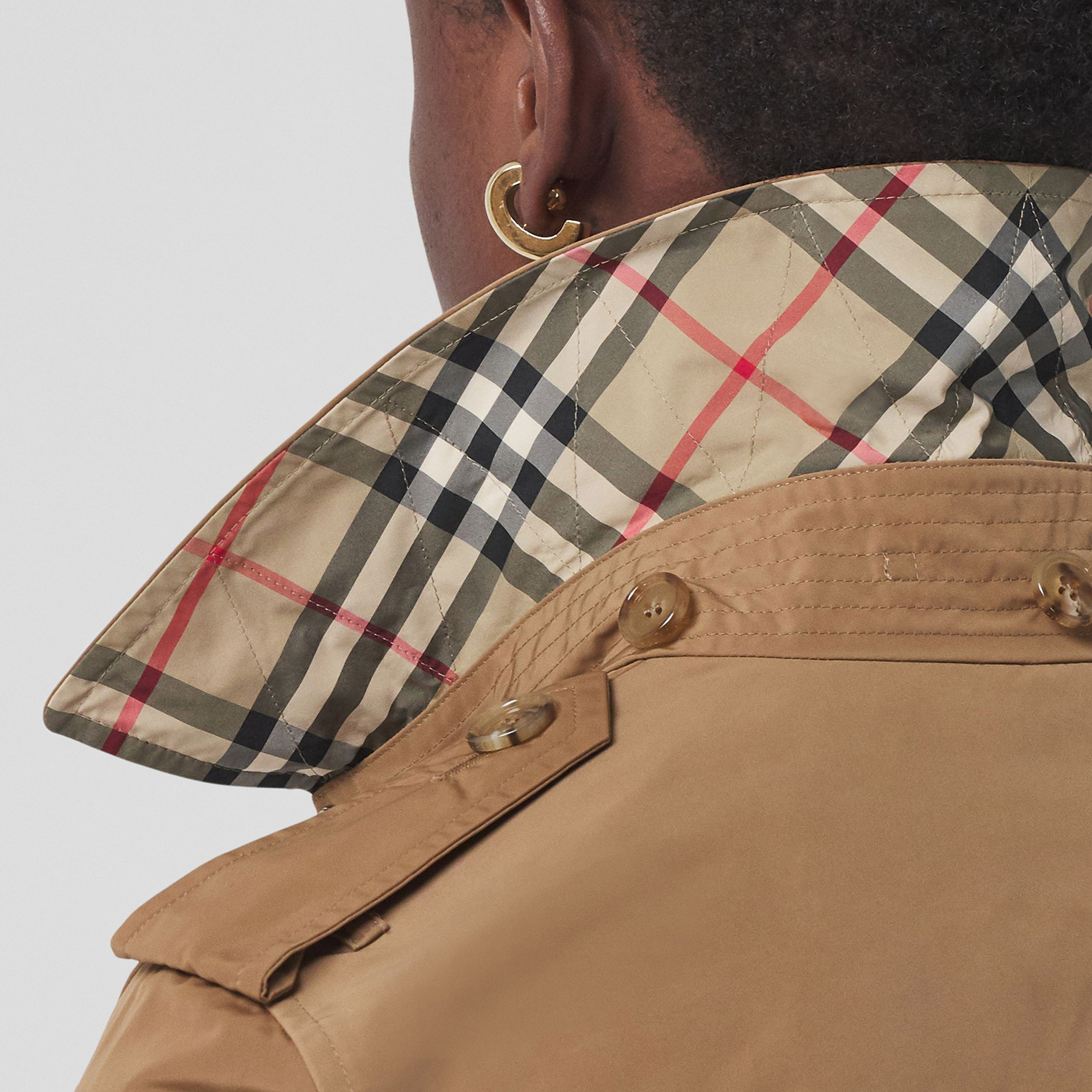 Burberry W20 Detachable Hood Taffeta Kensington Kadın Bej Trençkot