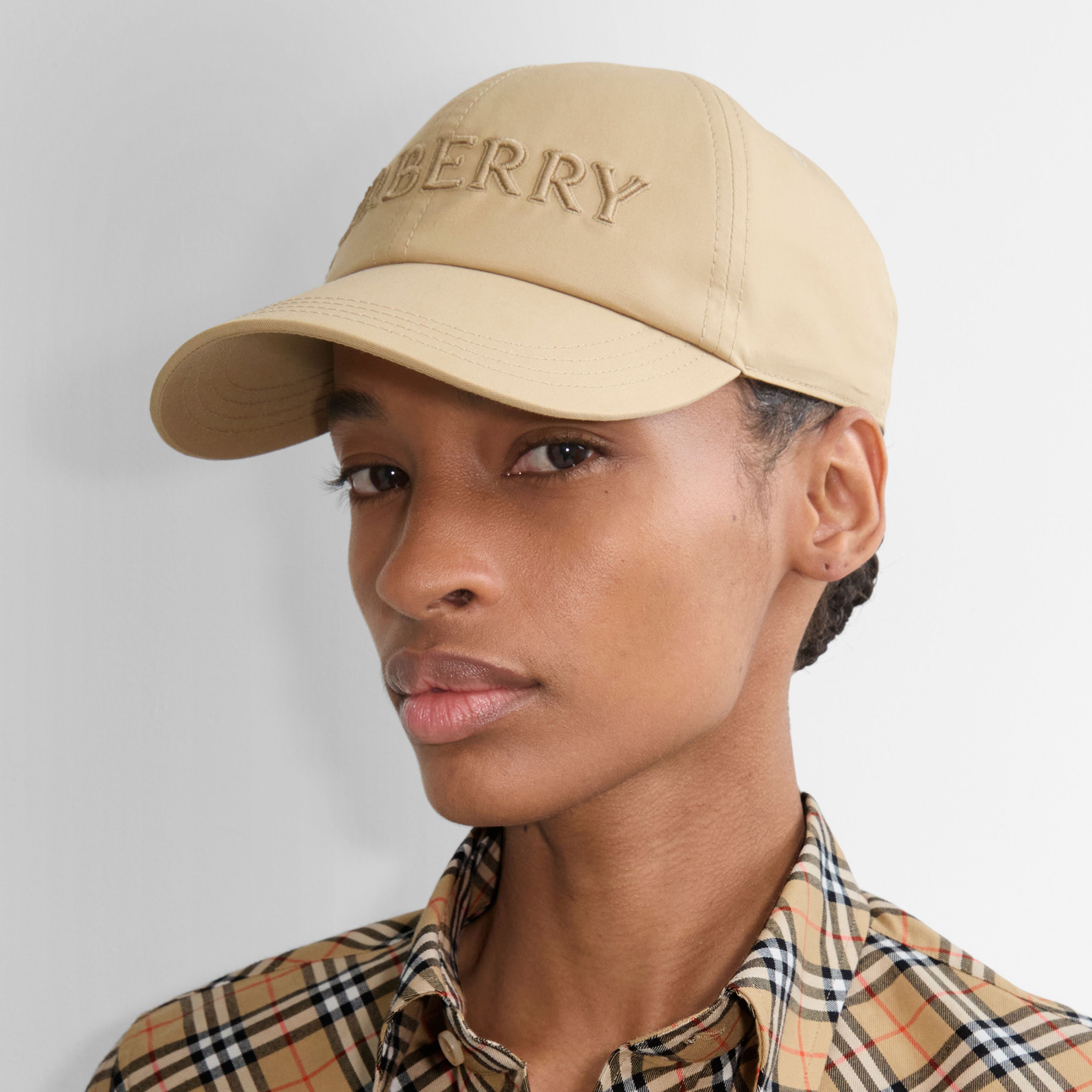 Burberry Bby Logo Gabardine Baseball Erkek Bej Şapka