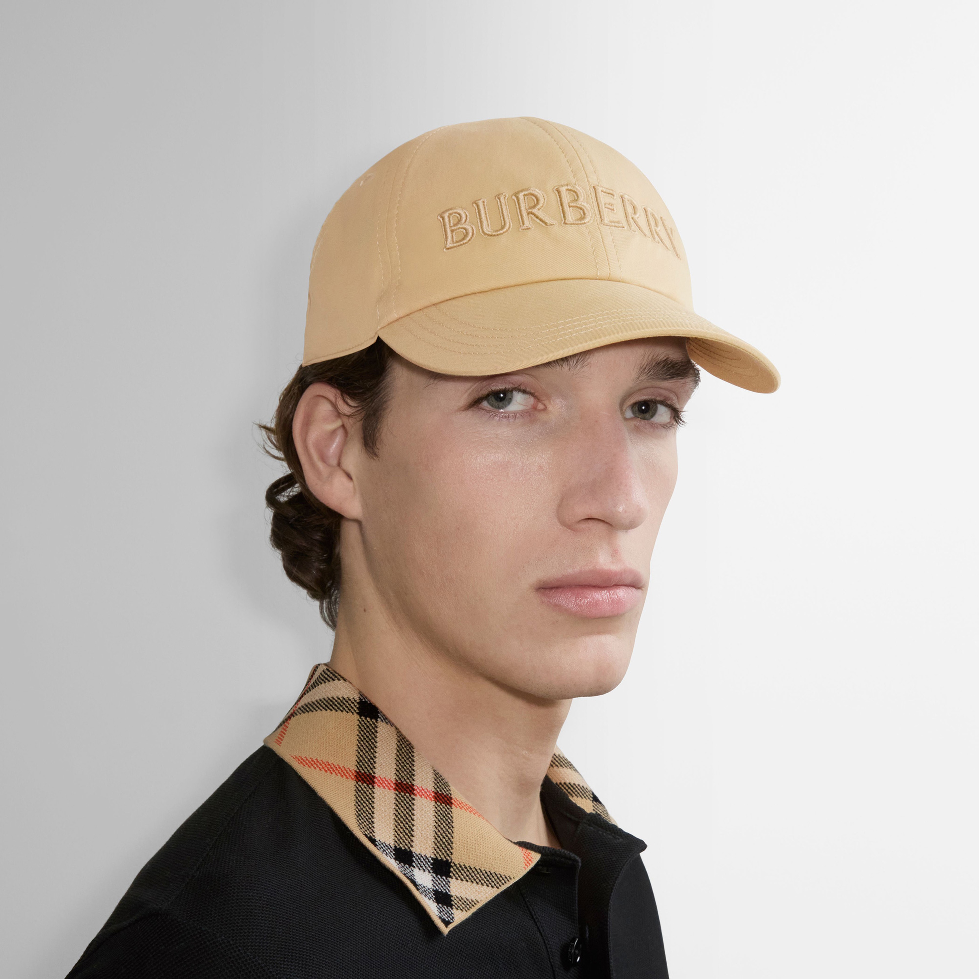 Burberry Bby Logo Gabardine Baseball Erkek Bej Şapka