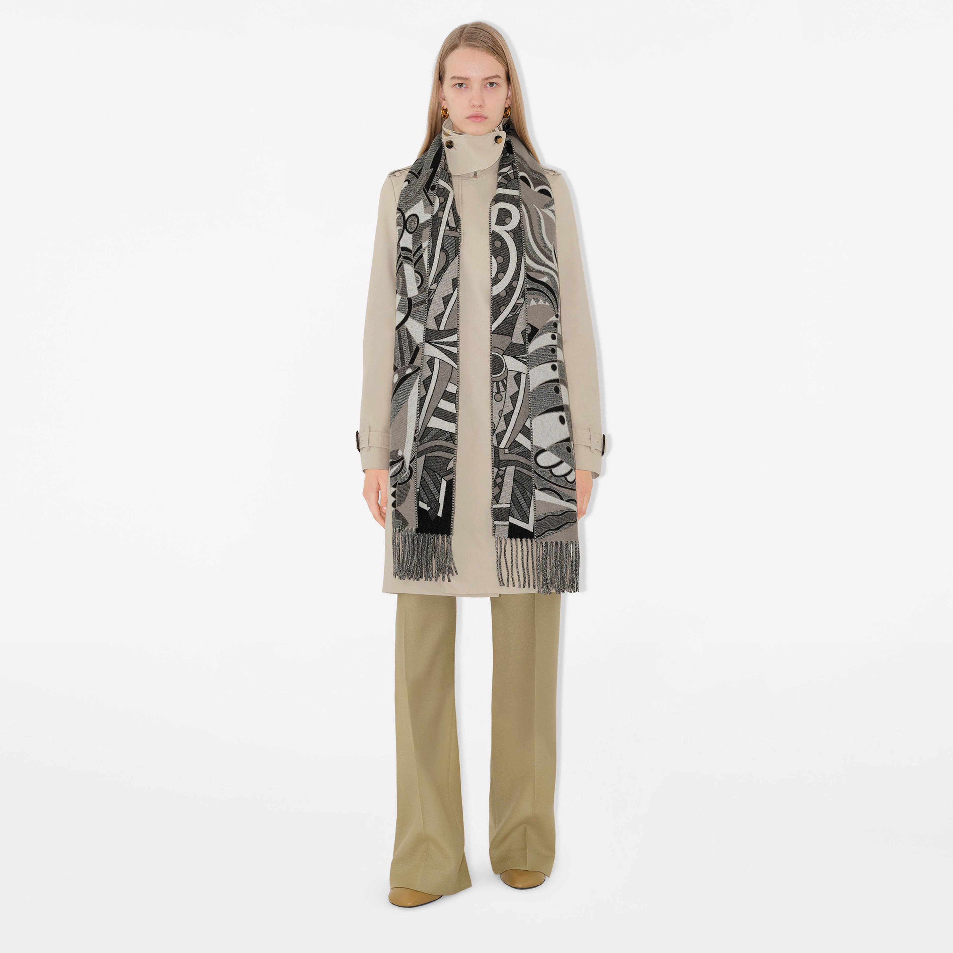 Burberry Carousel Cashmere Kadın Beyaz Atkı