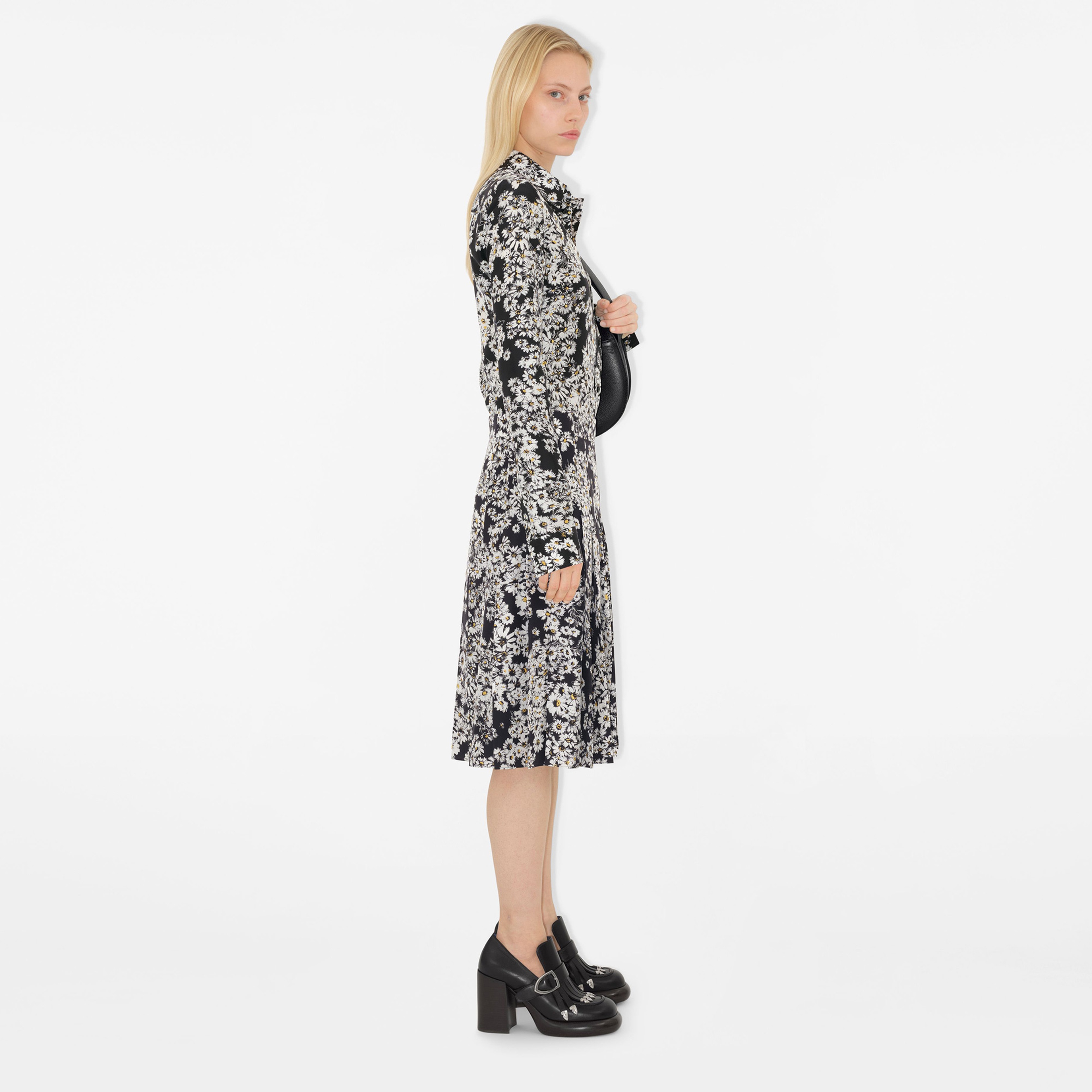 Burberry Gil Pleated Daisy Silk Kadın Siyah Etek