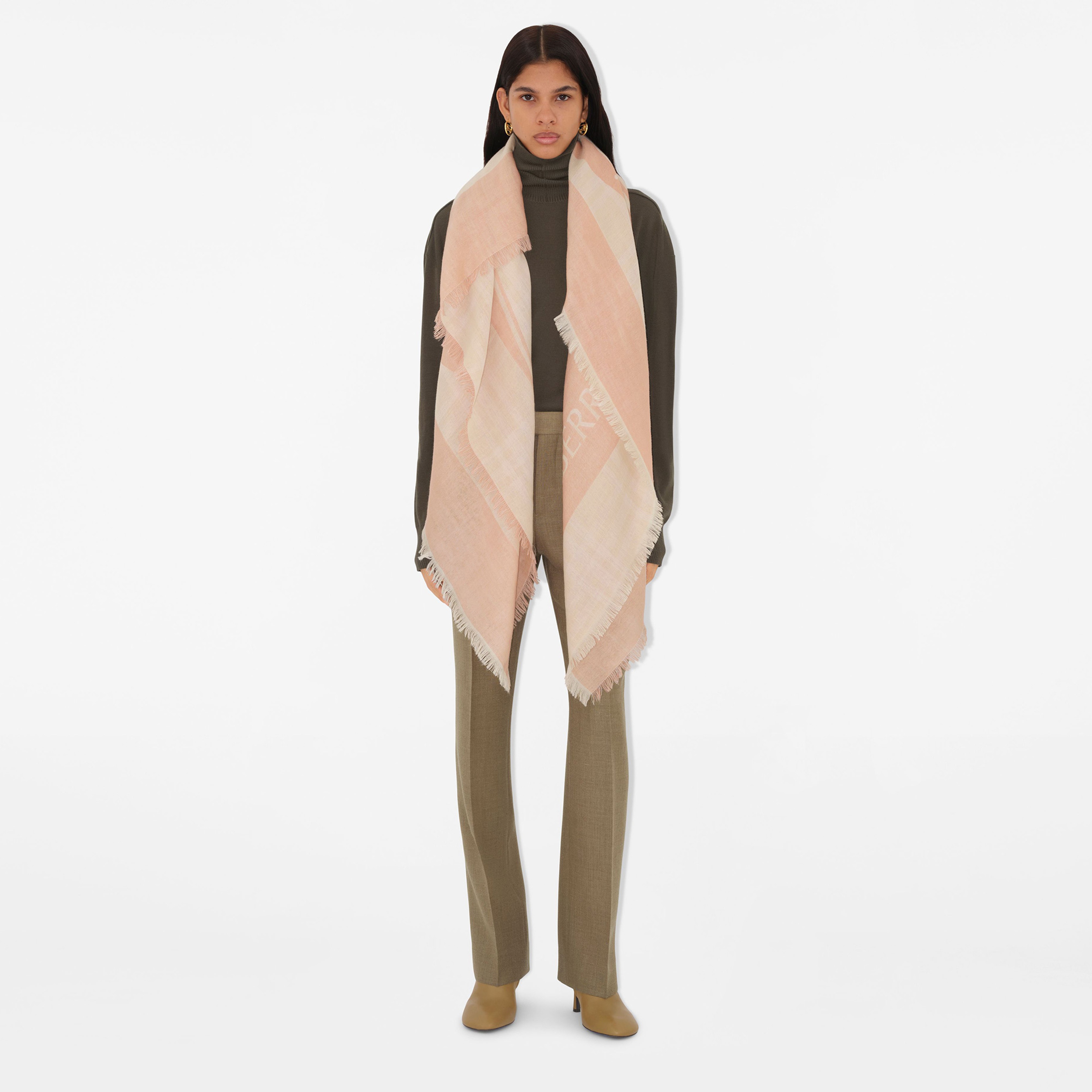 Burberry Tri Bar Edged Wool Blend Kadın Krem Şal