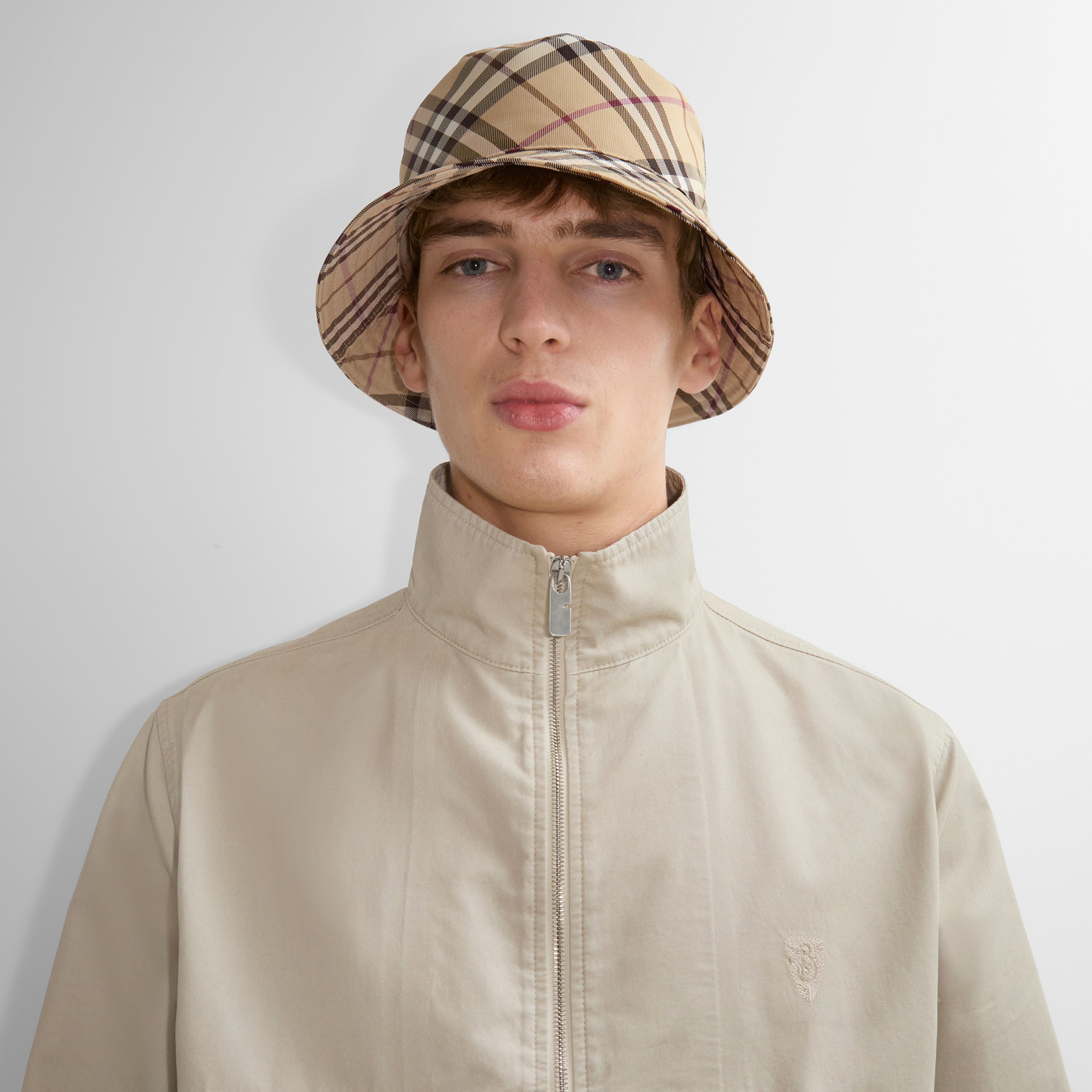 Burberry Essentials Twill Bucket Erkek Krem Şapka