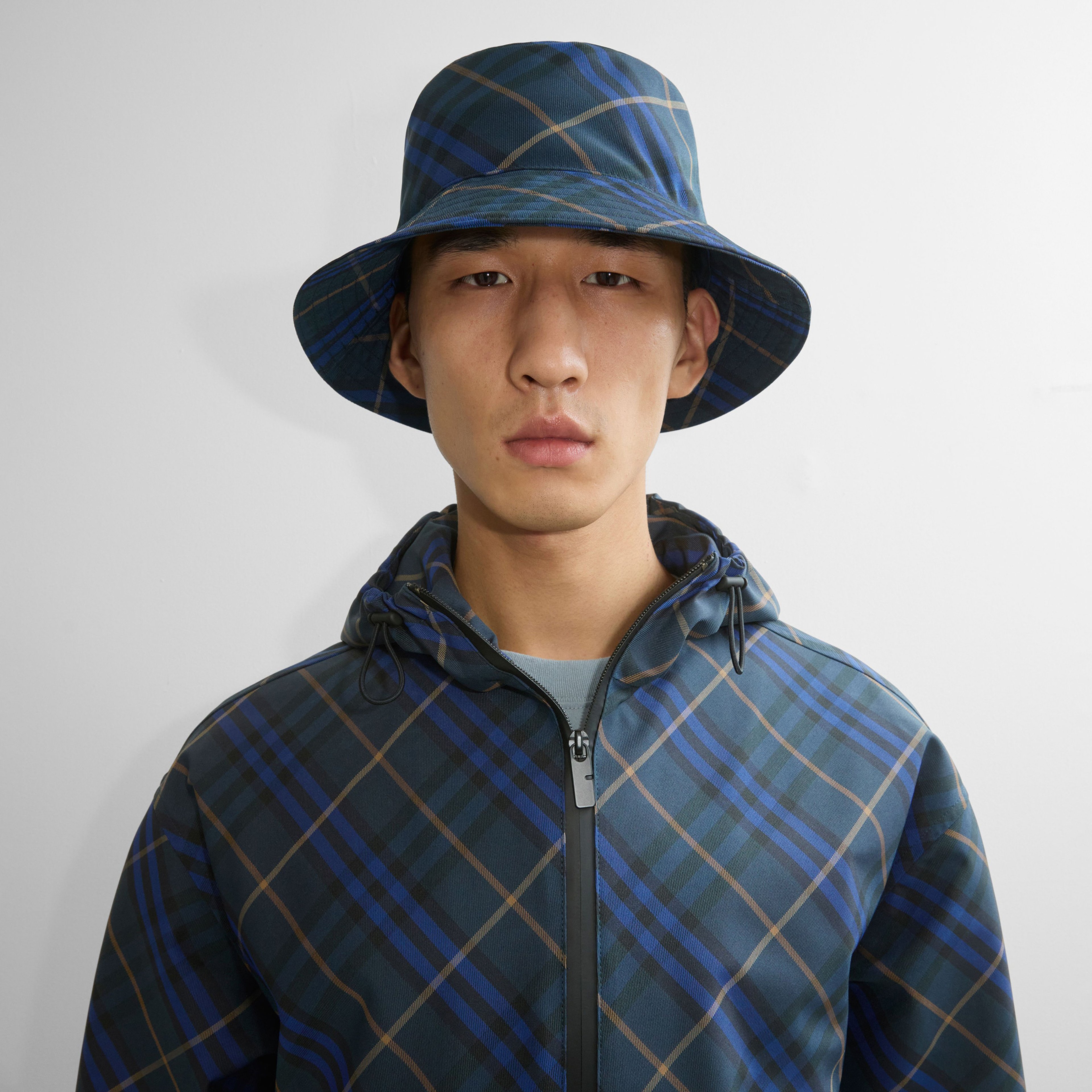 Burberry Essentials Twill Bucket Erkek Lacivert Şapka