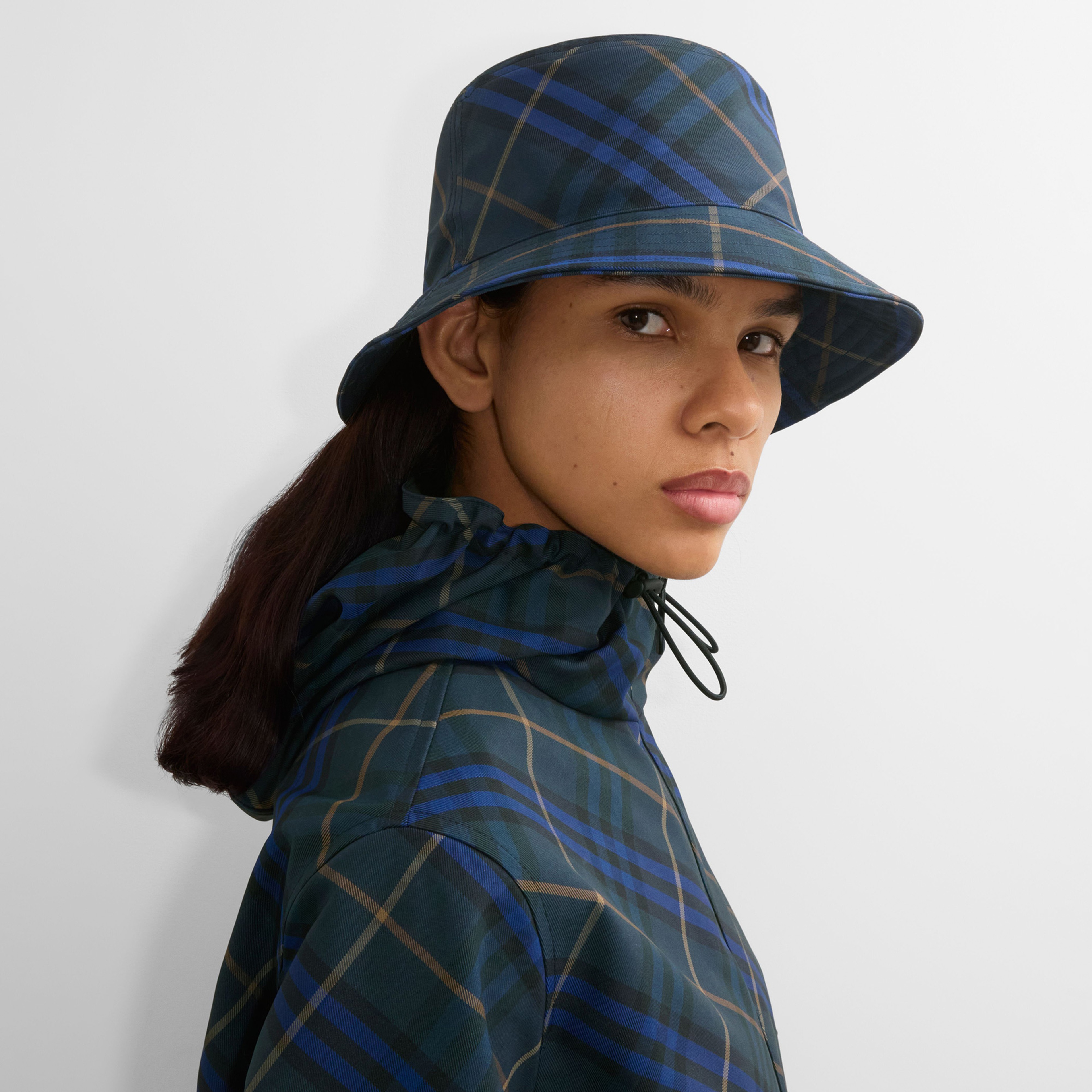 Burberry Essentials Twill Bucket Erkek Lacivert Şapka