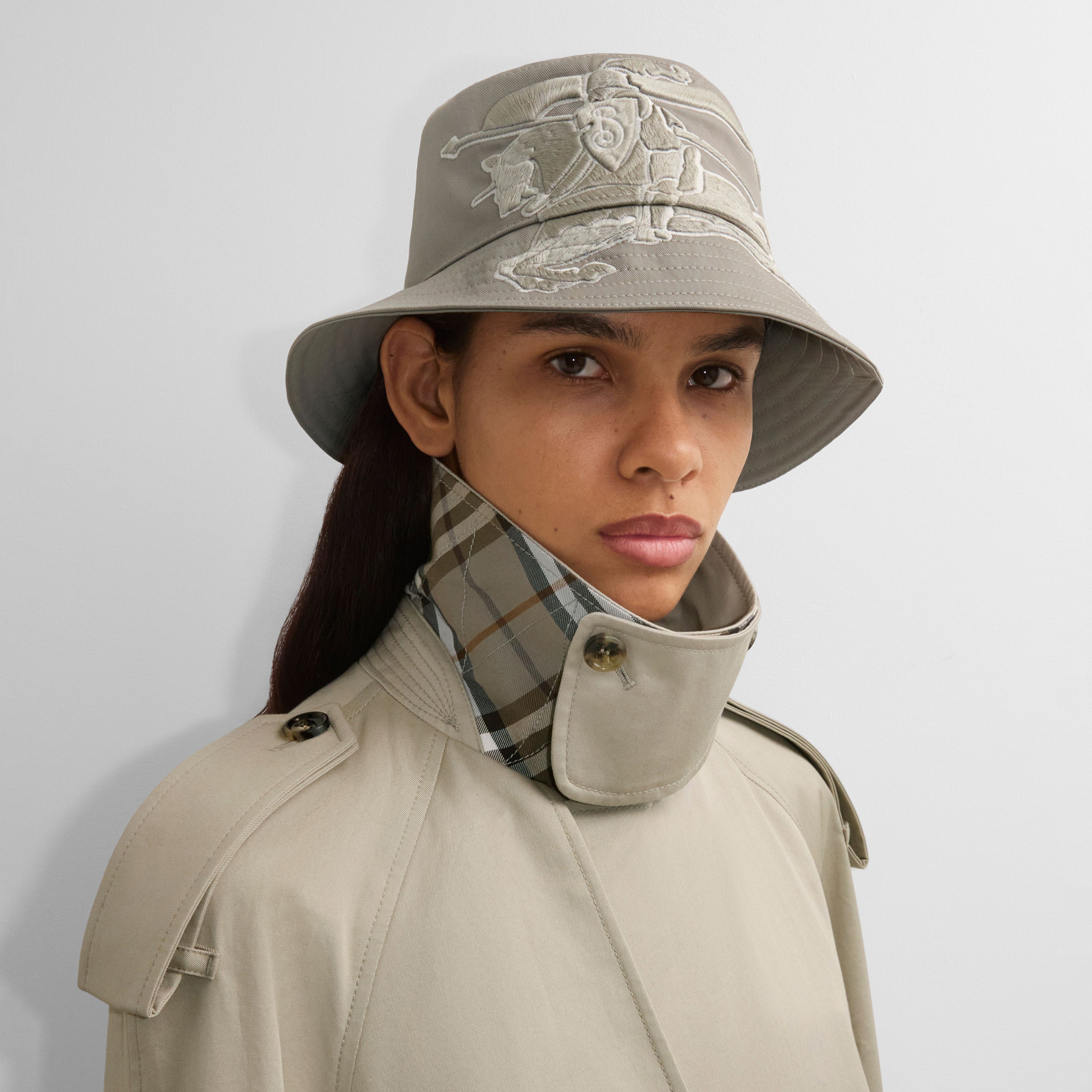 Burberry Jumpy Cotton Bucket Erkek Krem Şapka