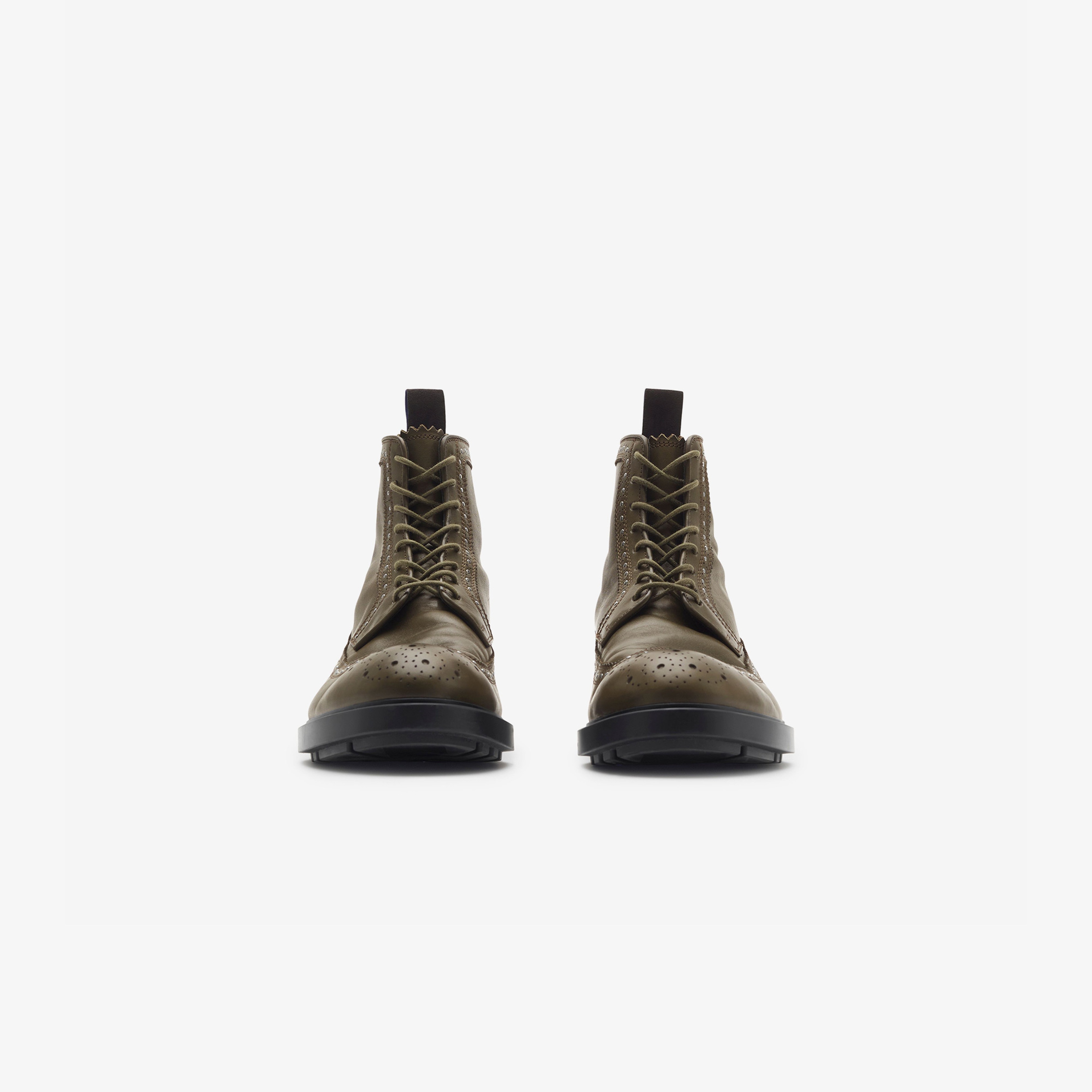 Burberry Studded Leather Loch Erkek Haki Bot
