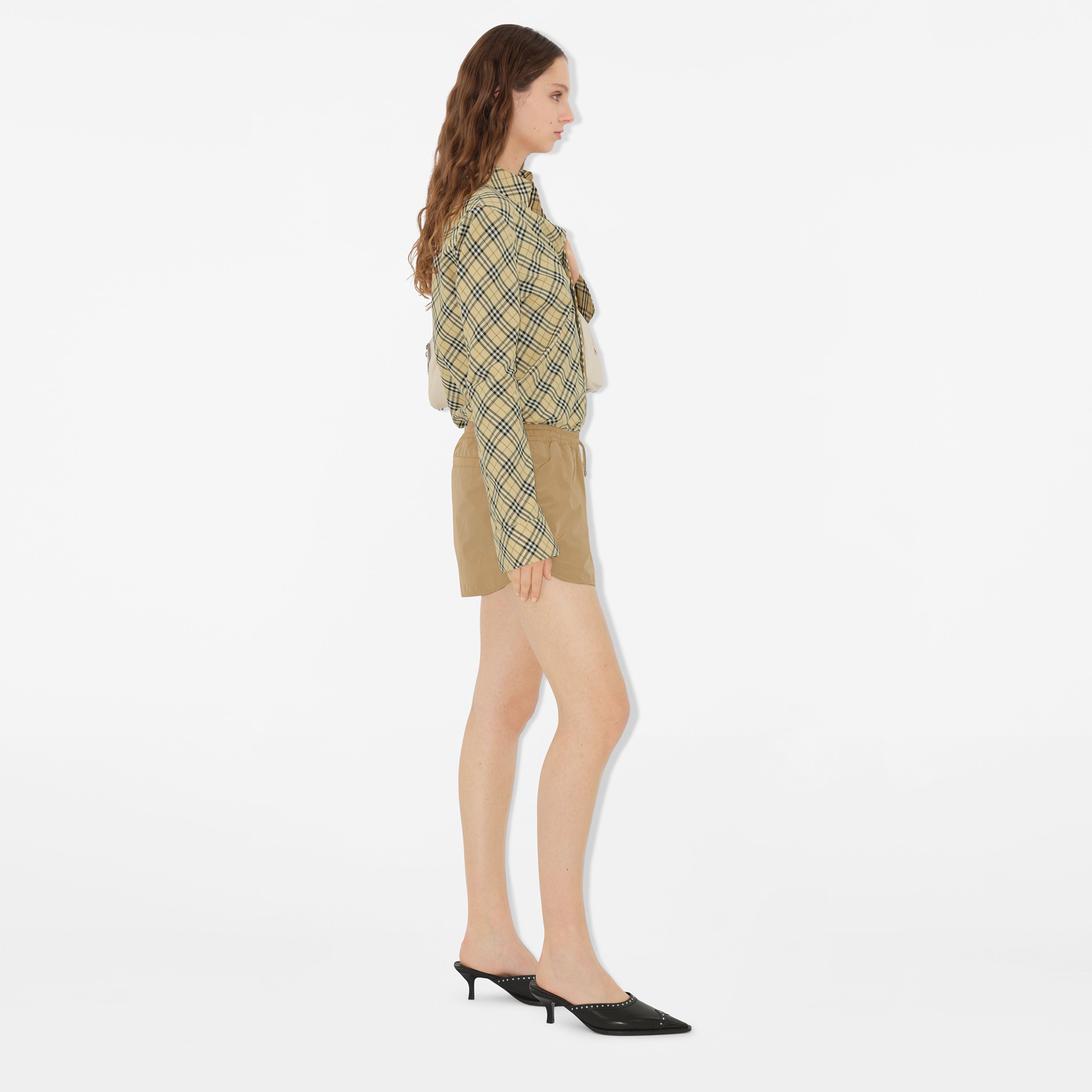 Burberry Cie Nylon Cotton Kadın Bej Şort