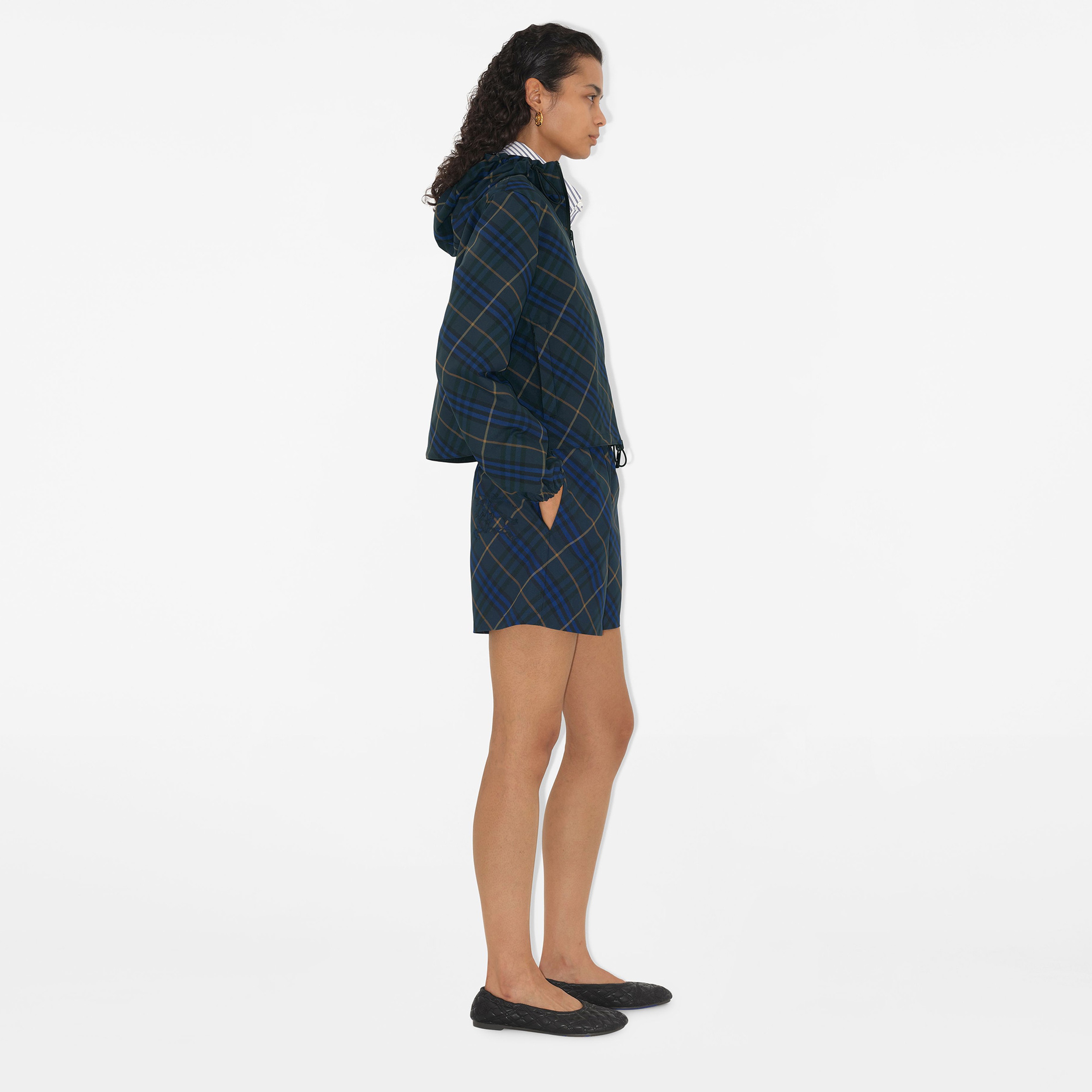 Burberry Tec Kadın Lacivert Şort