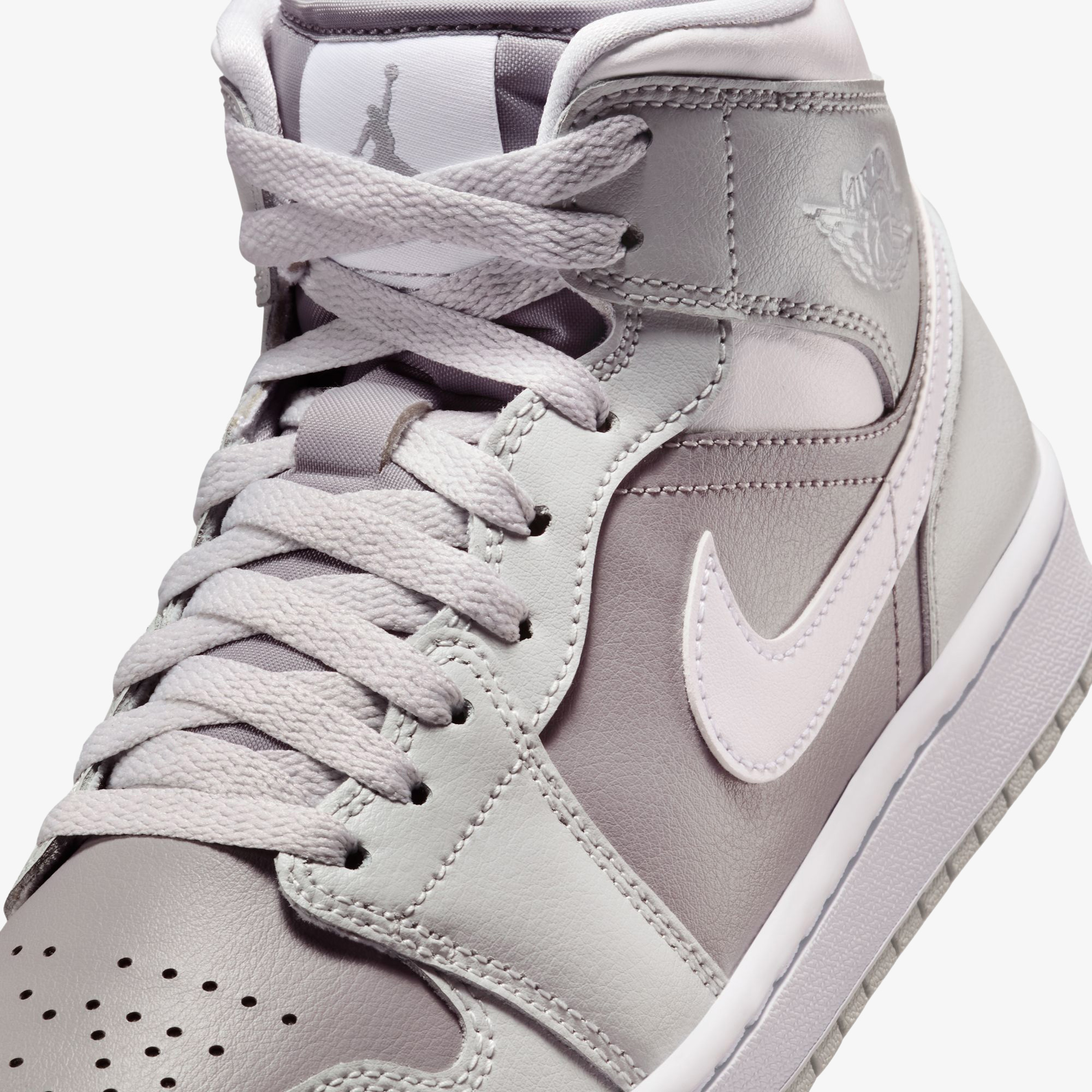 Nike Air Jordan 1 Mid Kadın Gri Bilekli Sneaker
