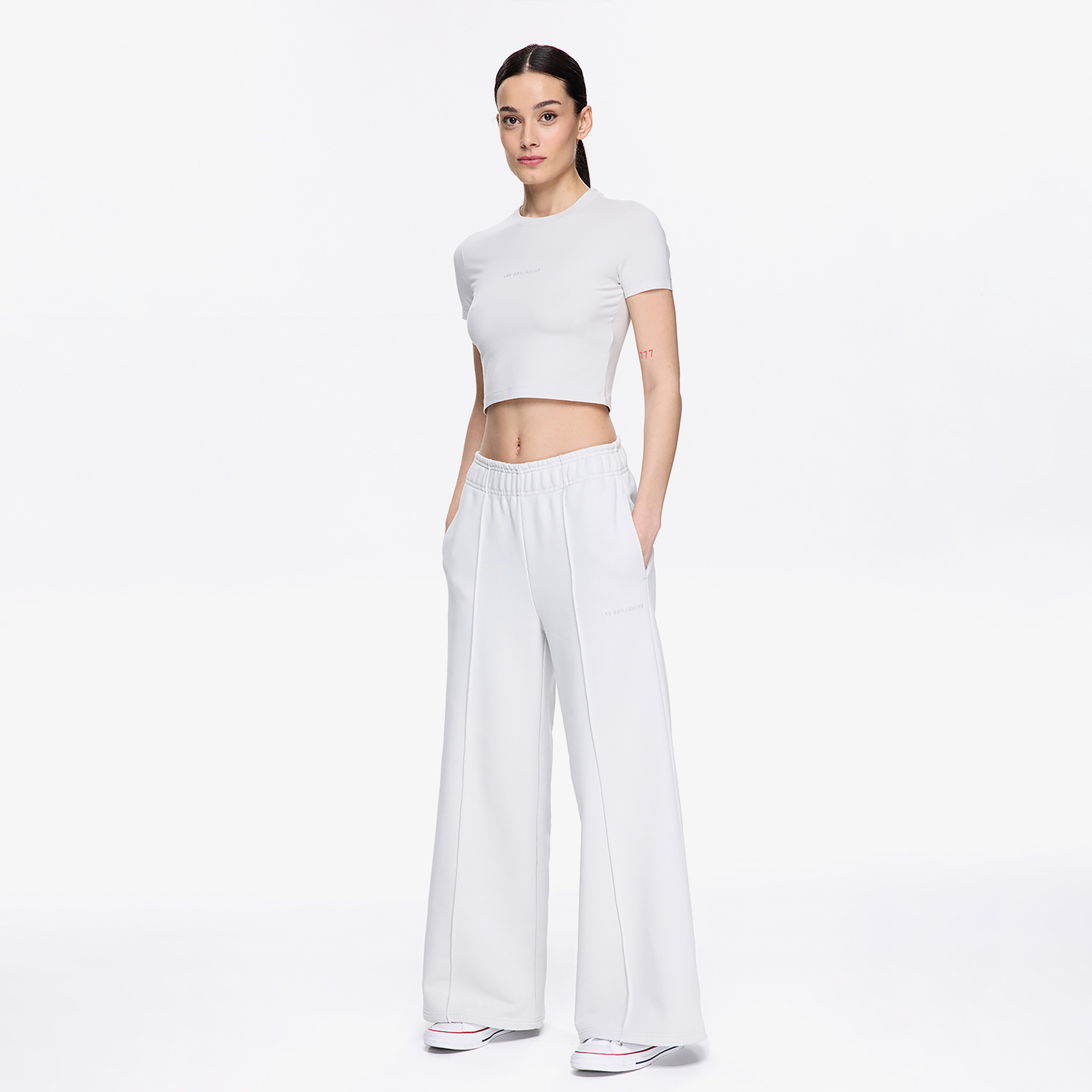 Les Benjamins Classic Cropped Kadın Beyaz T-Shirt