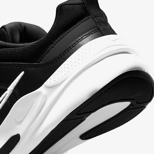 Nike Nike Beyaz Defy All Day Erkek Siyah Spor Ayakkabı Occasion'da! Beyaz - 9. görsel