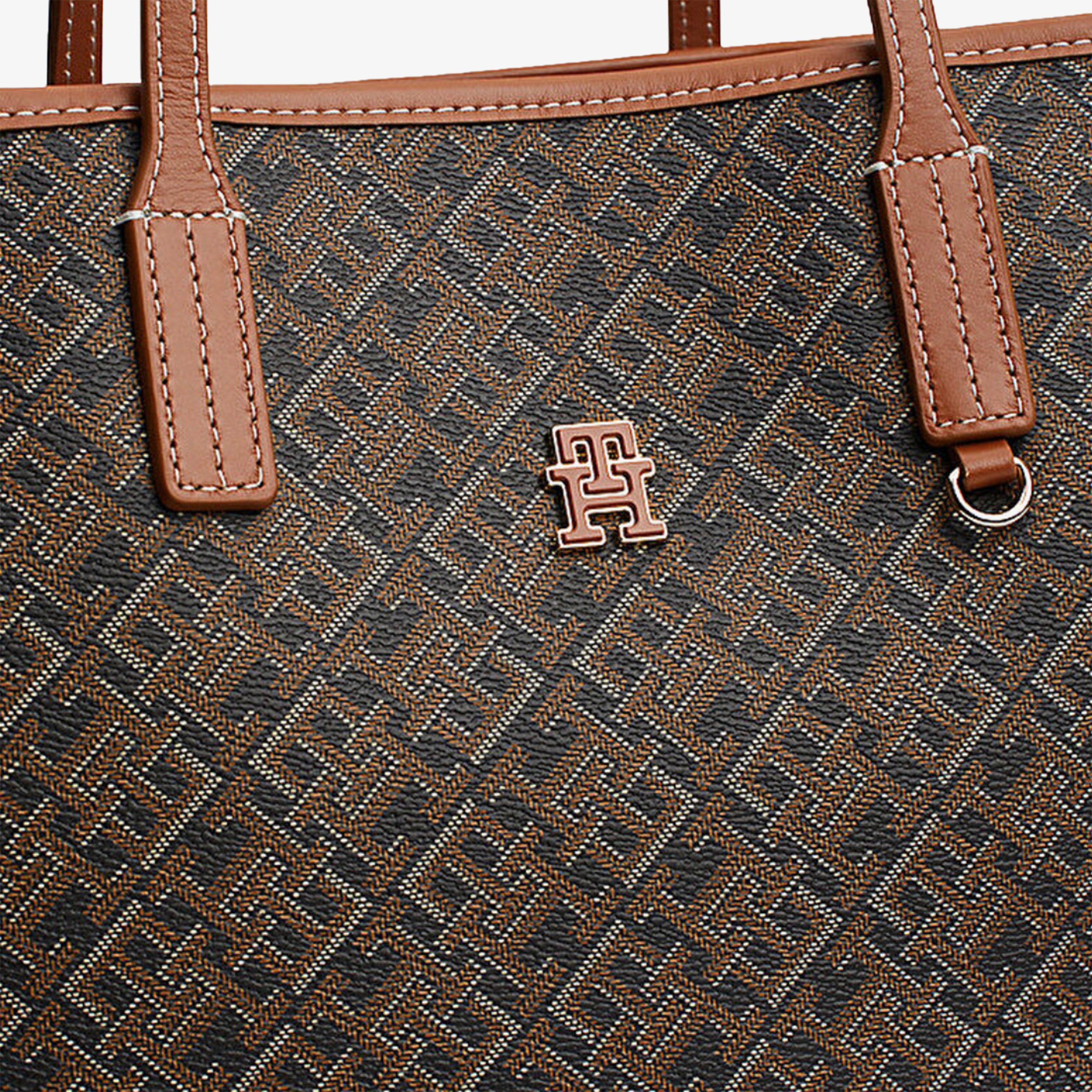 Tommy Hilfiger Kadın Siyah Çanta