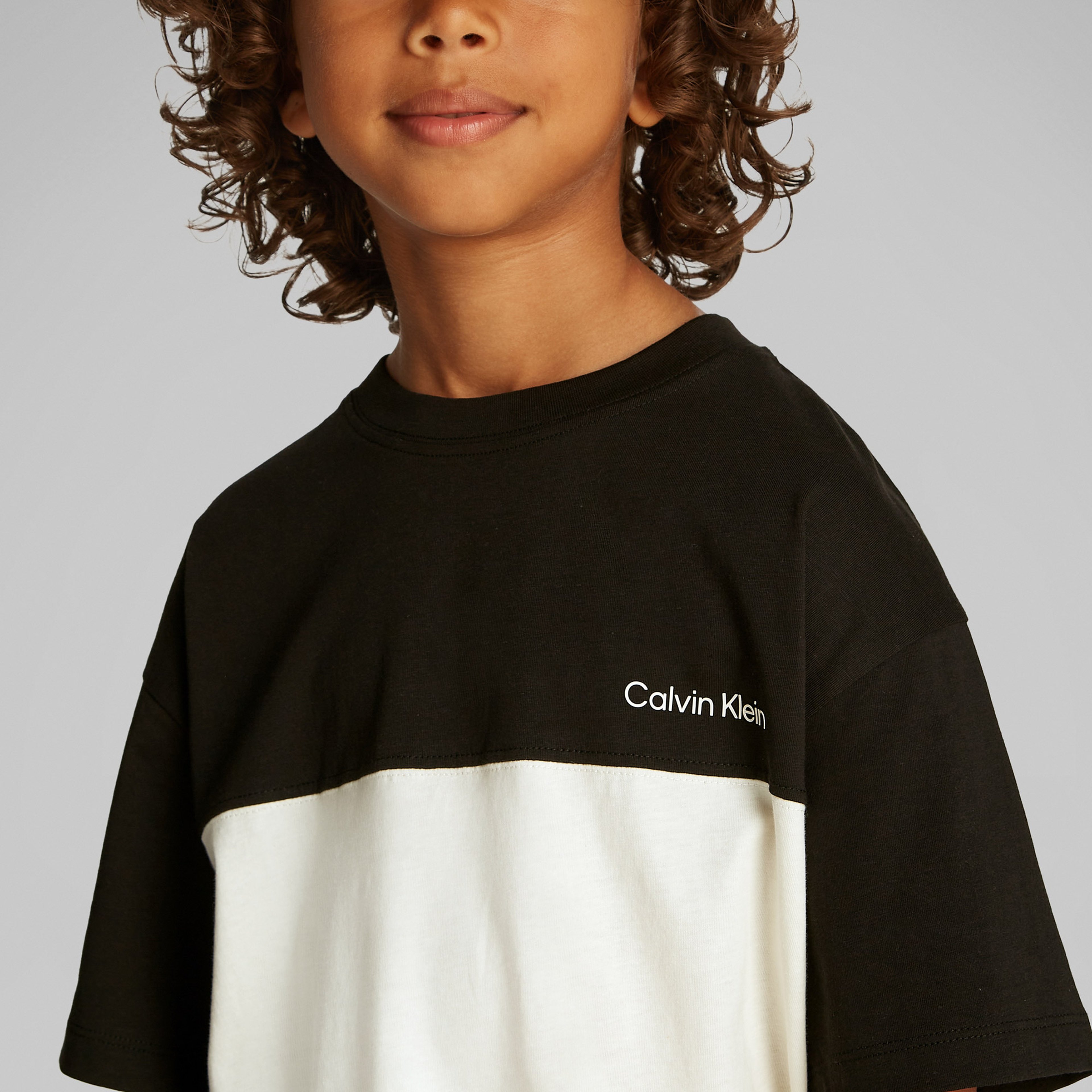 Calvin Klein Çocuk Siyah T-Shirt