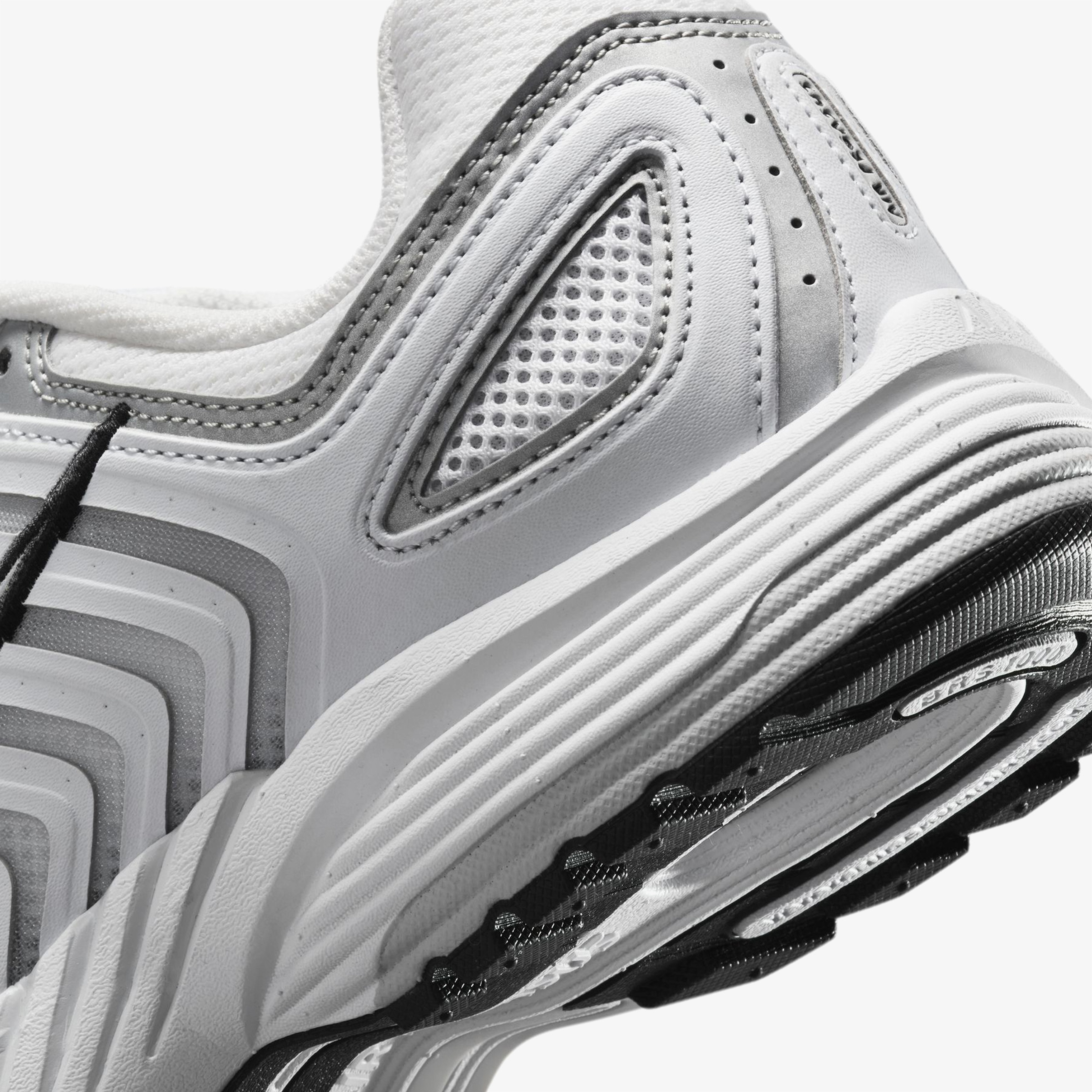 Nike Air Pegasus 2005 Erkek Beyaz Spor Ayakkabı