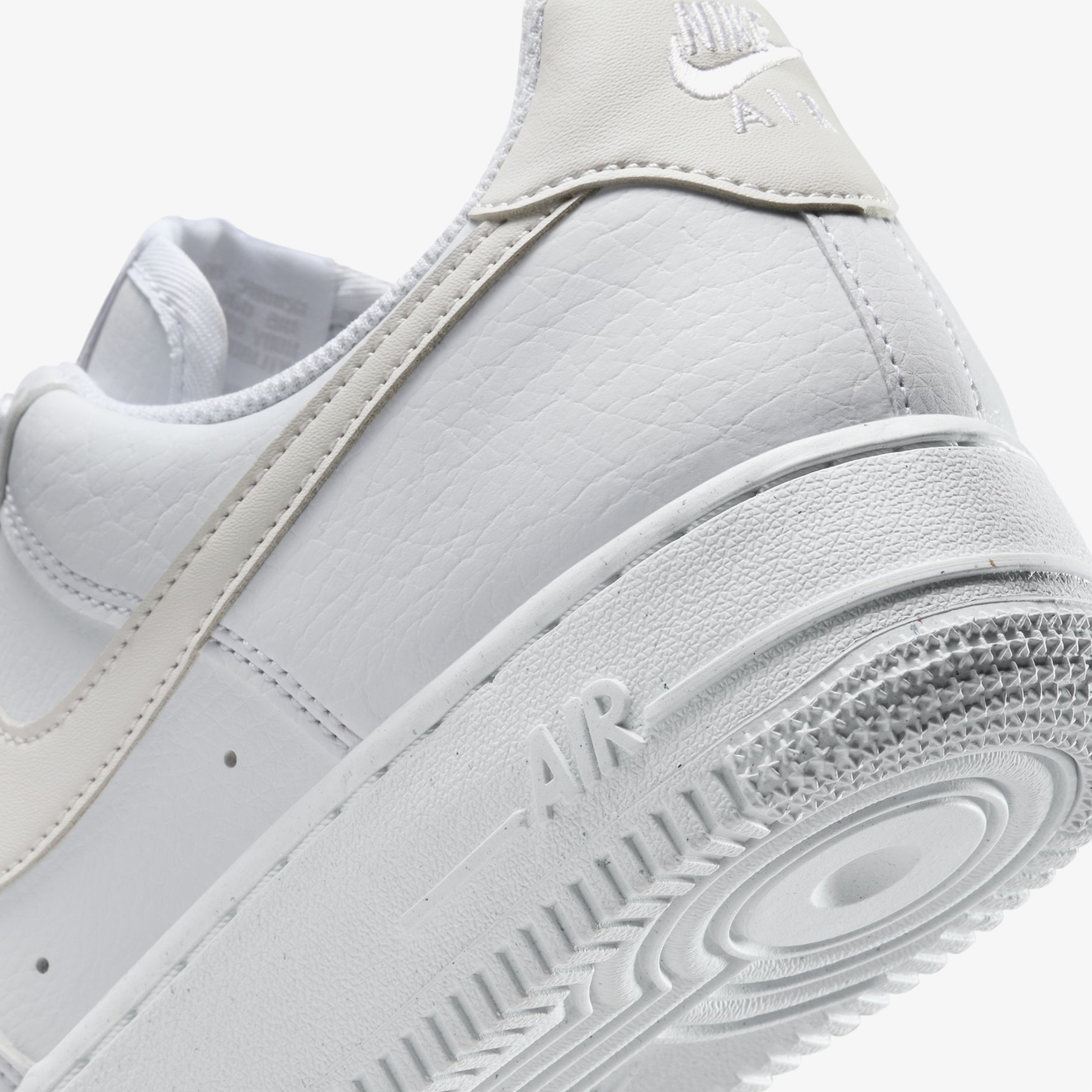 Nike Air Force 1'07 Next Nature Kadın Beyaz Sneaker