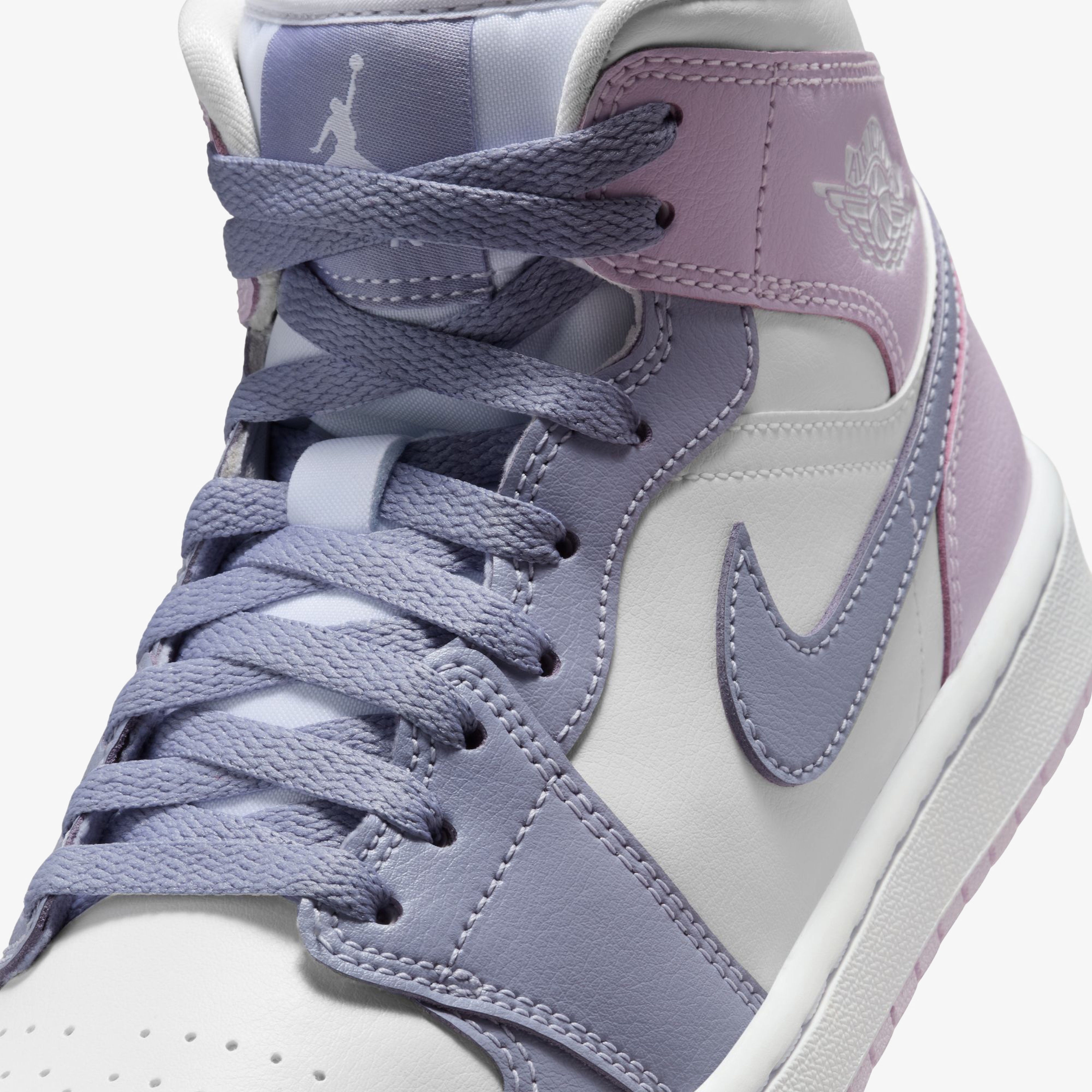 Nike Jordan 1 Mid 'Indigo Haze' Kadın Pembe Sneaker