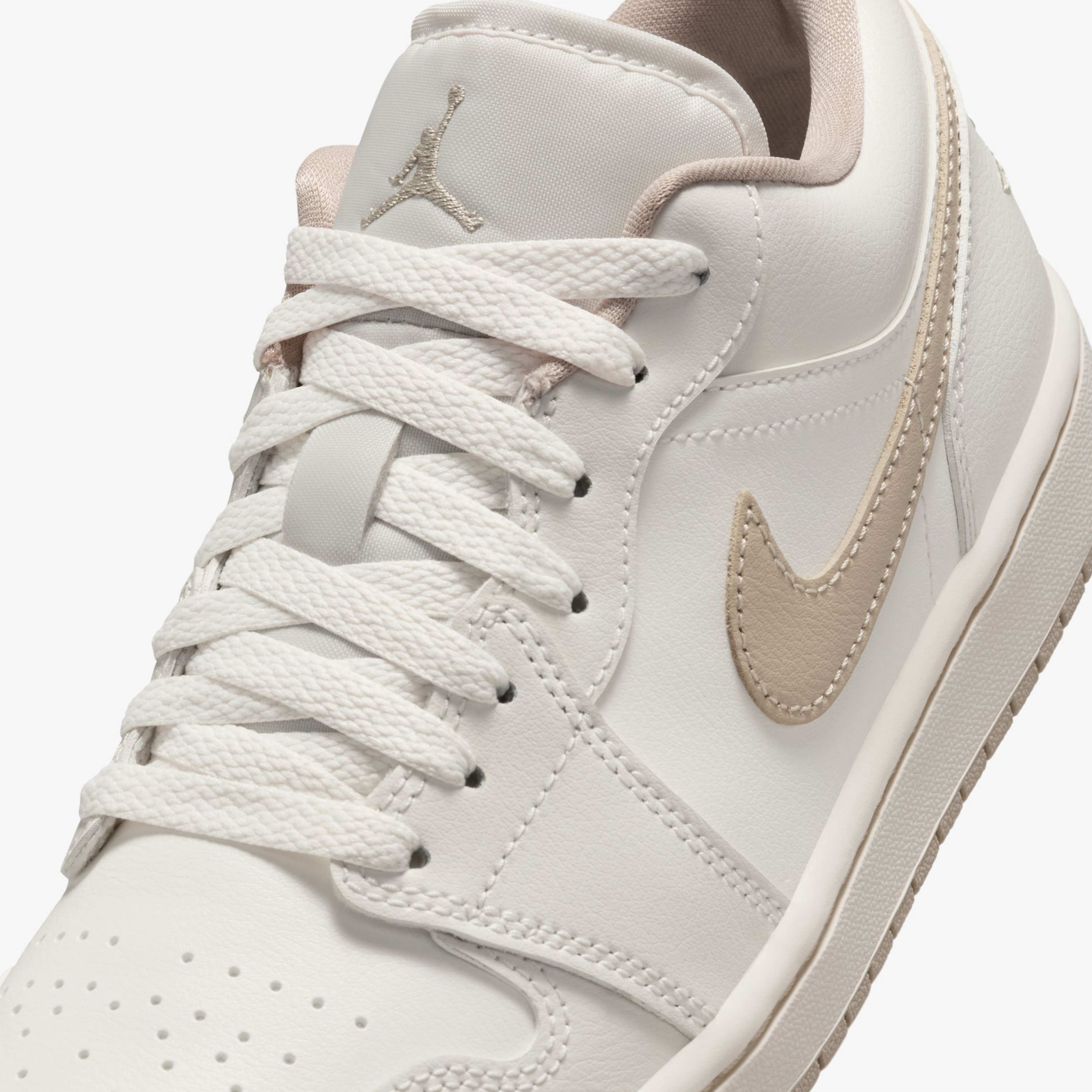 Nike Air Jordan Kadın Beyaz Sneaker