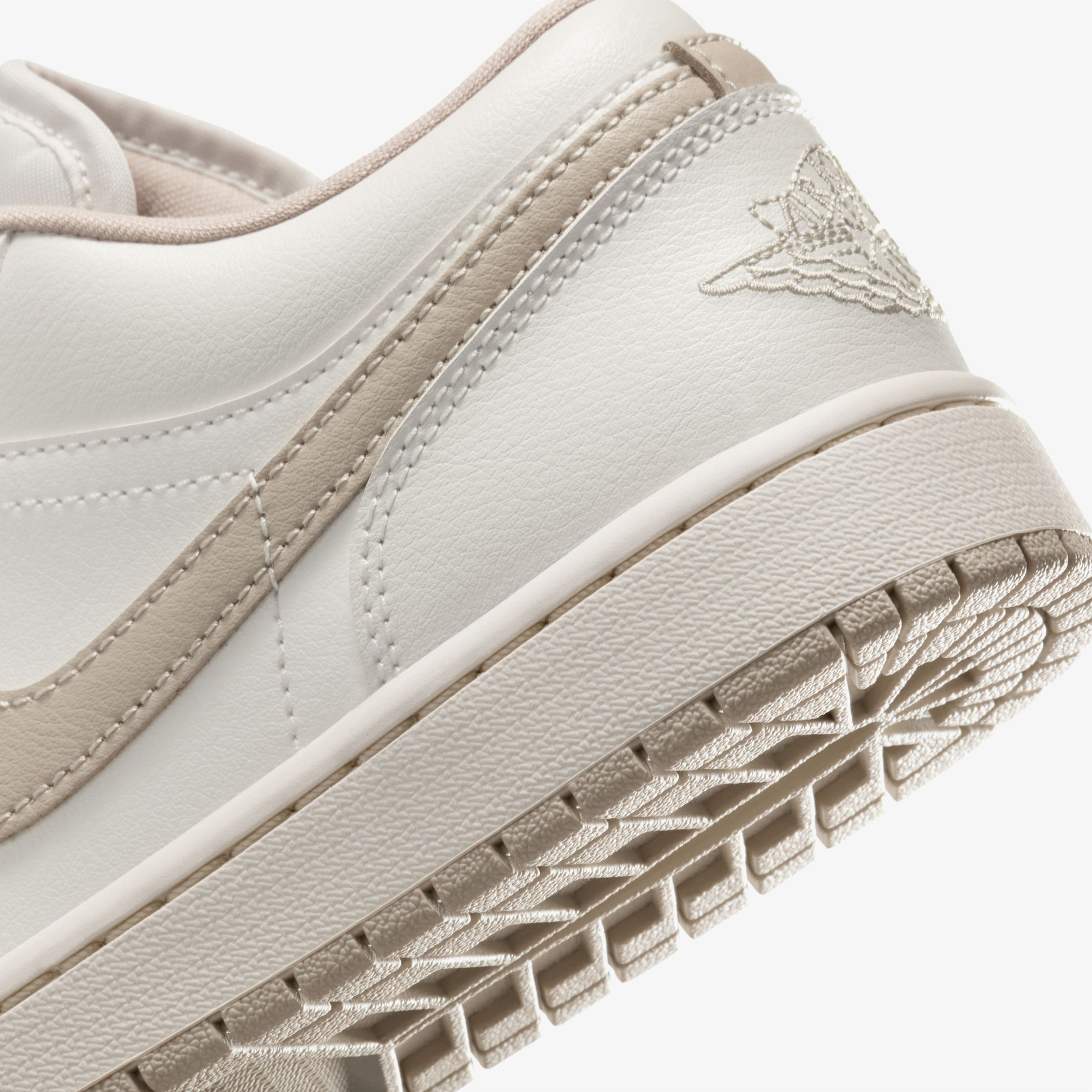 Nike Air Jordan Kadın Beyaz Sneaker