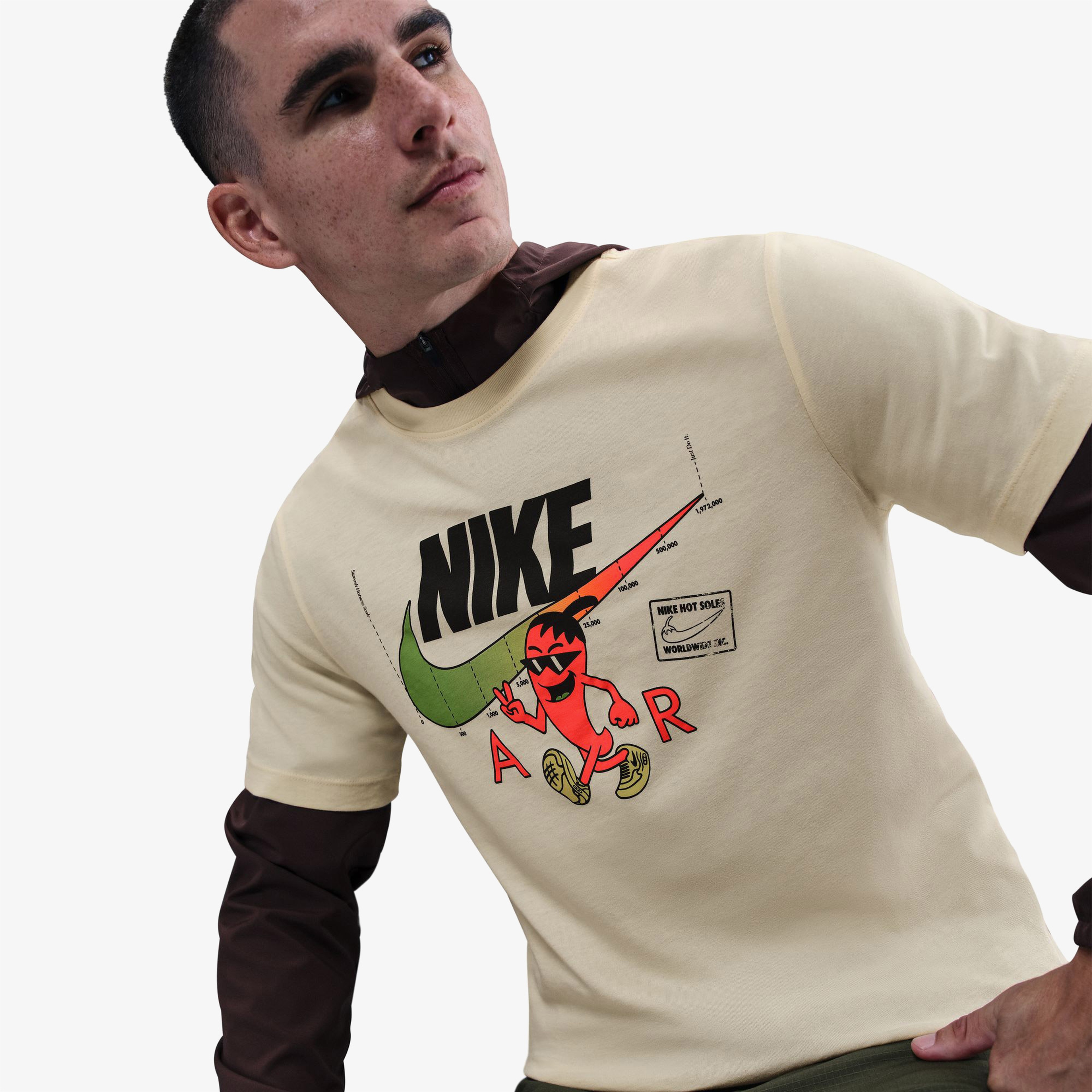 Nike Sportswear Air Gfx Erkek Bej T-Shirt