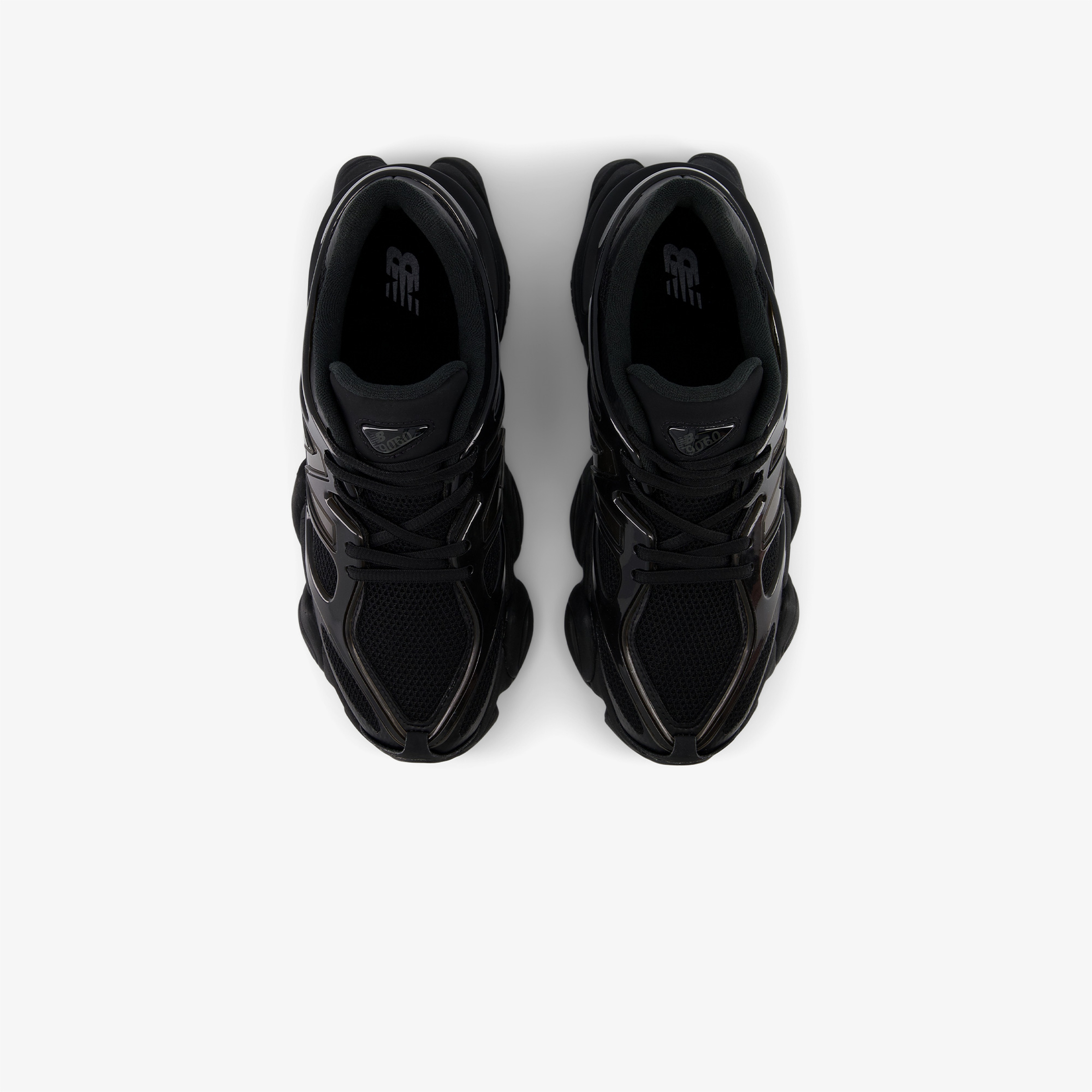 New Balance 9060 Lifestyle   Kadın Siyah Spor Ayakkabı