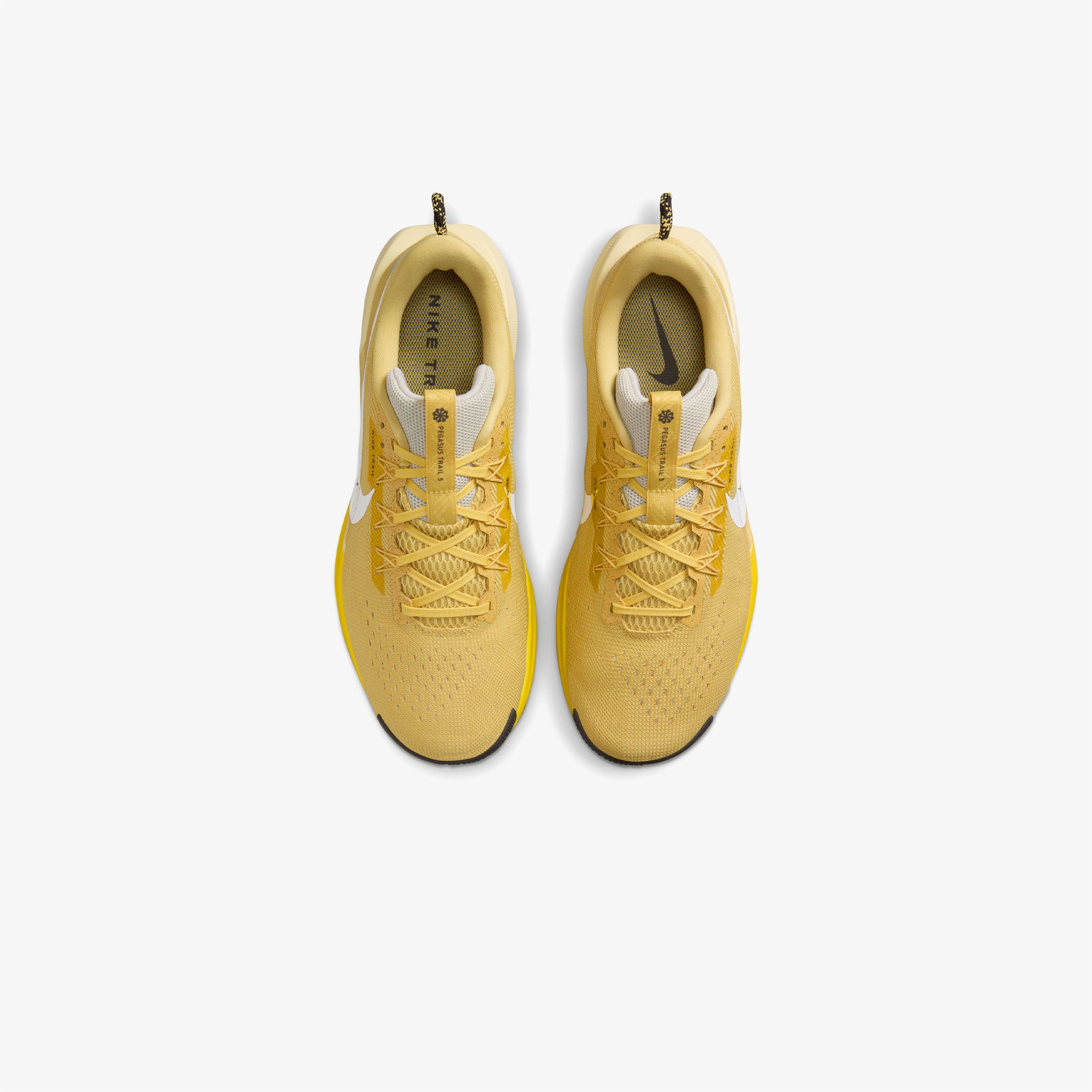 Nike Pegasus Trail 5 Erkek Sarı Koşu Ayakkabısı