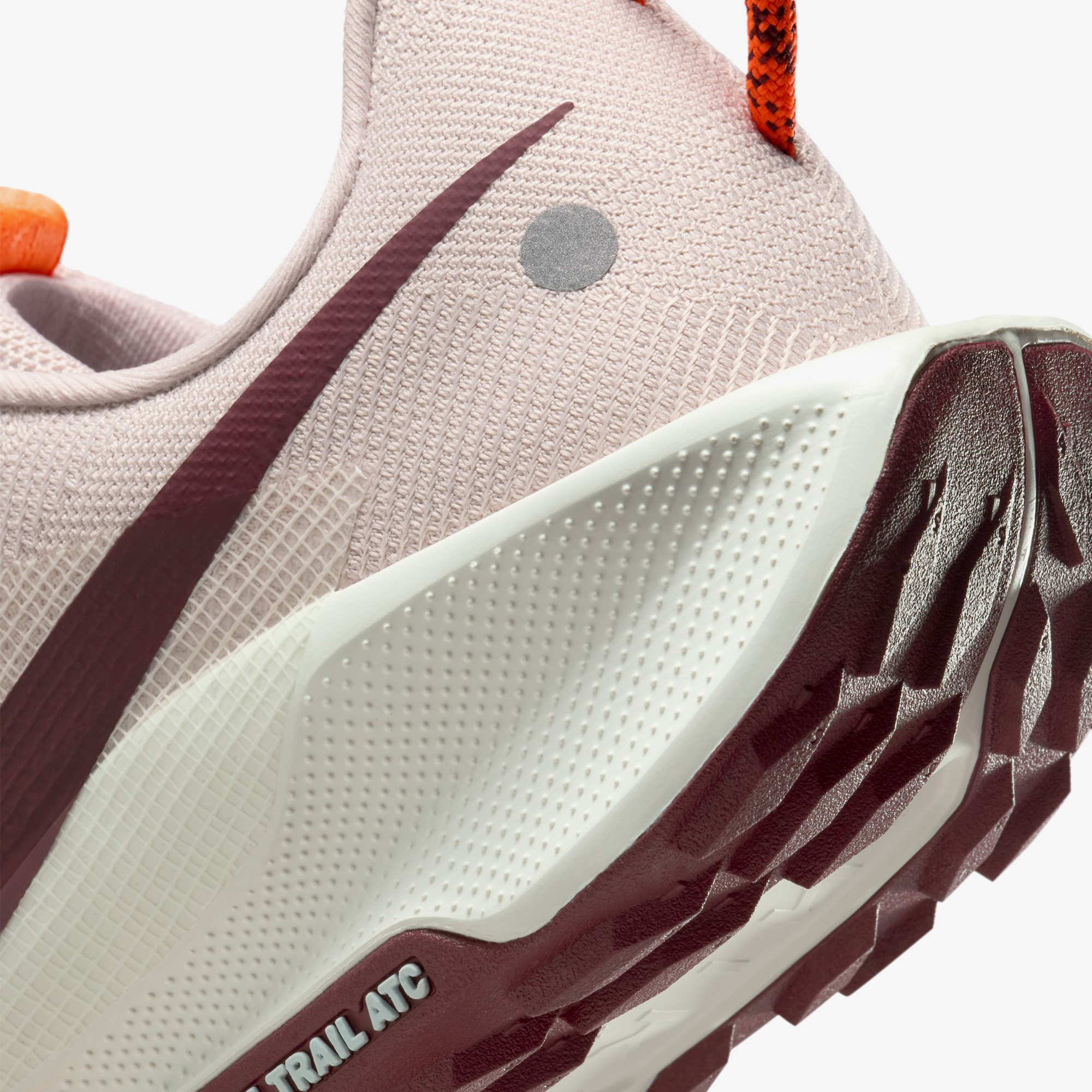 Nike Pegasus Trail 5 Erkek Kırmızı Koşu Ayakkabısı