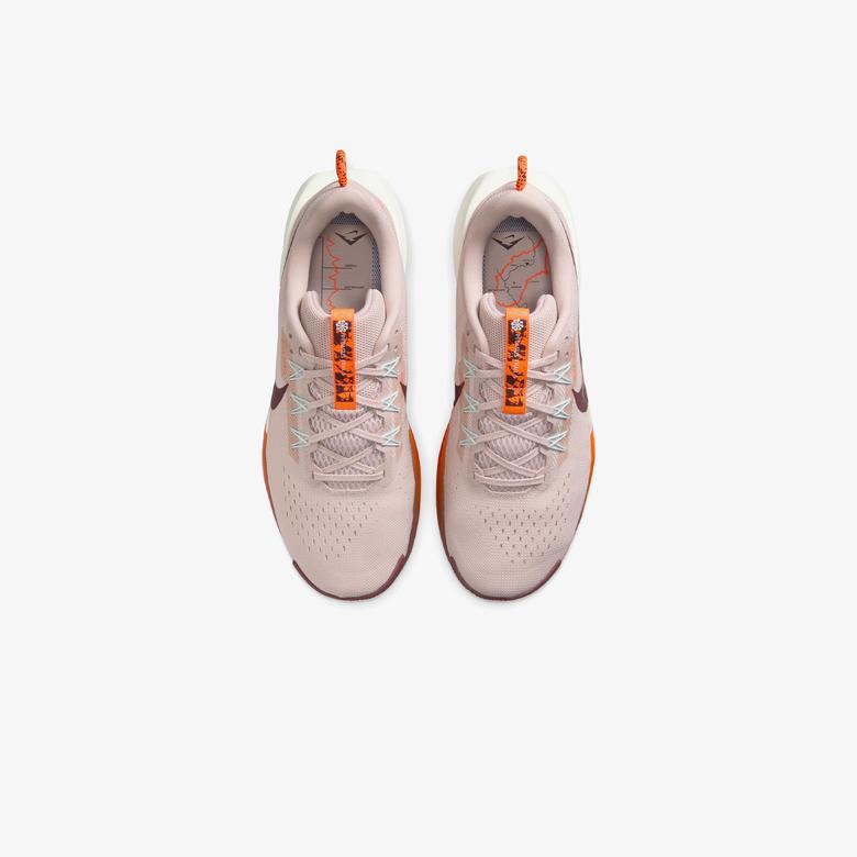 Nike Pegasus Trail 5 Erkek Kırmızı Koşu Ayakkabısı