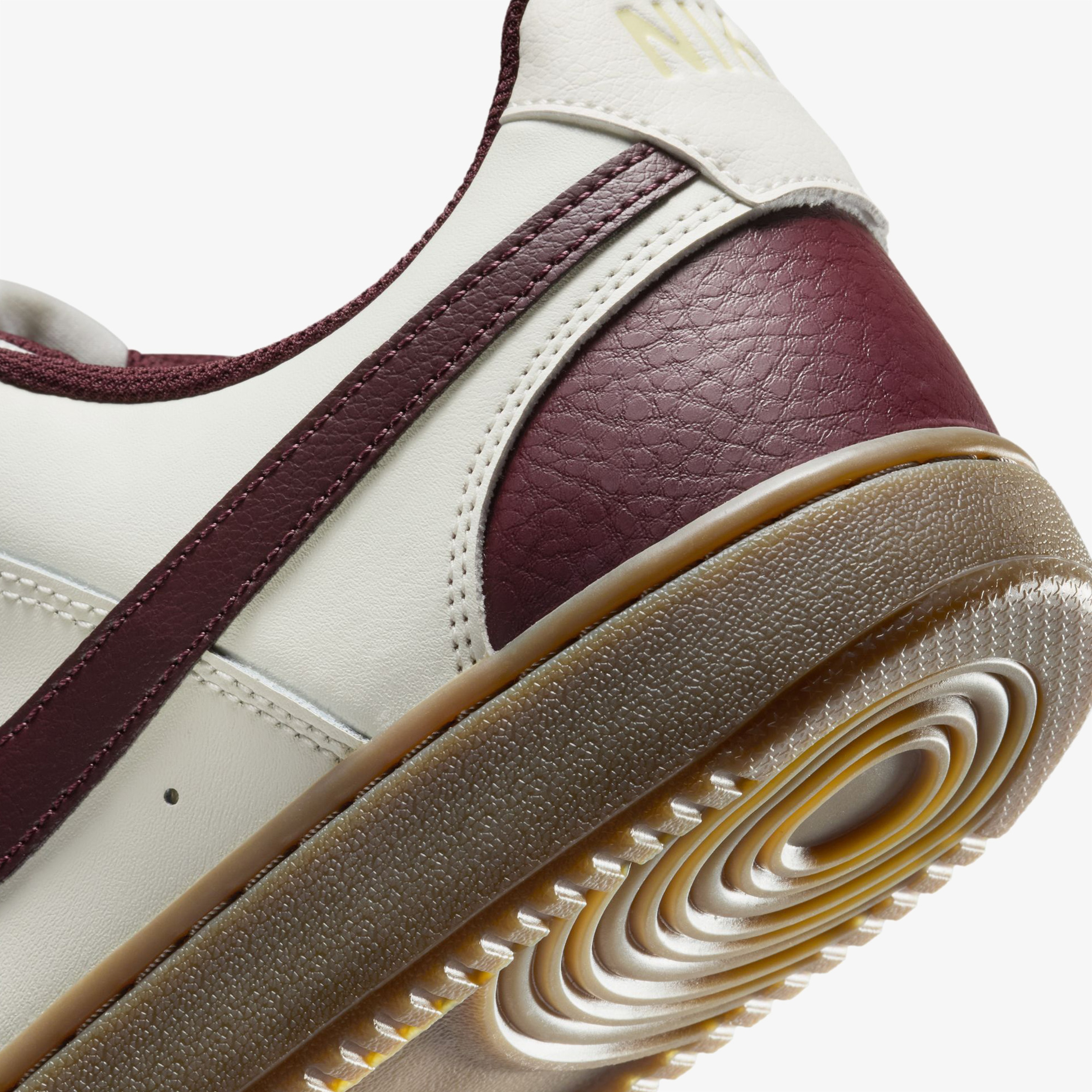 Nike Court Vision Low Erkek Krem Spor Ayakkabı